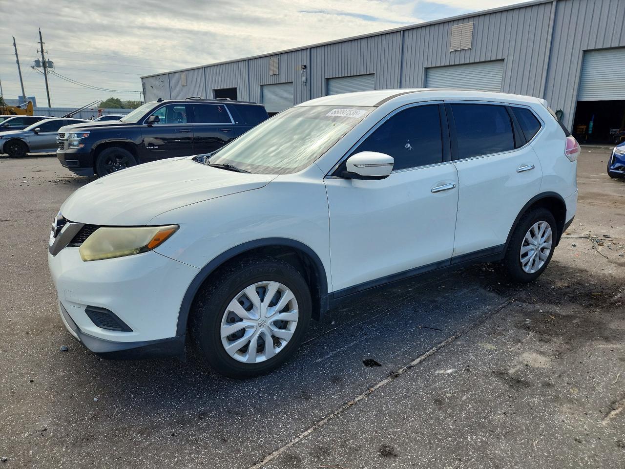 5N1AT2MT2FC861209 · 2015 NISSAN ROGUE