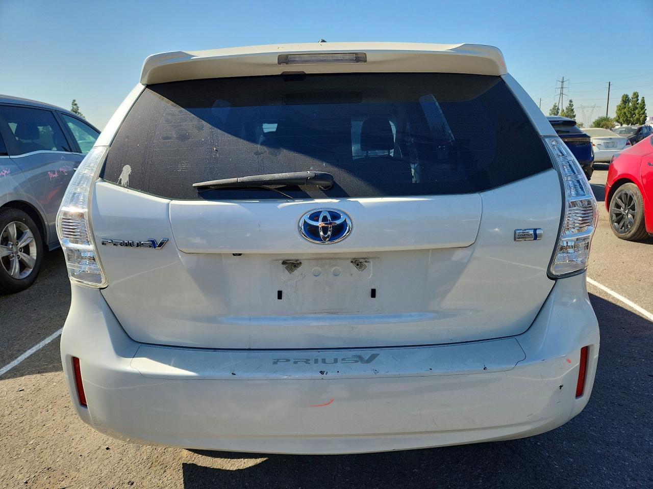 JTDZN3EU3EJ012733 · 2014 TOYOTA PRIUS V · 6/13