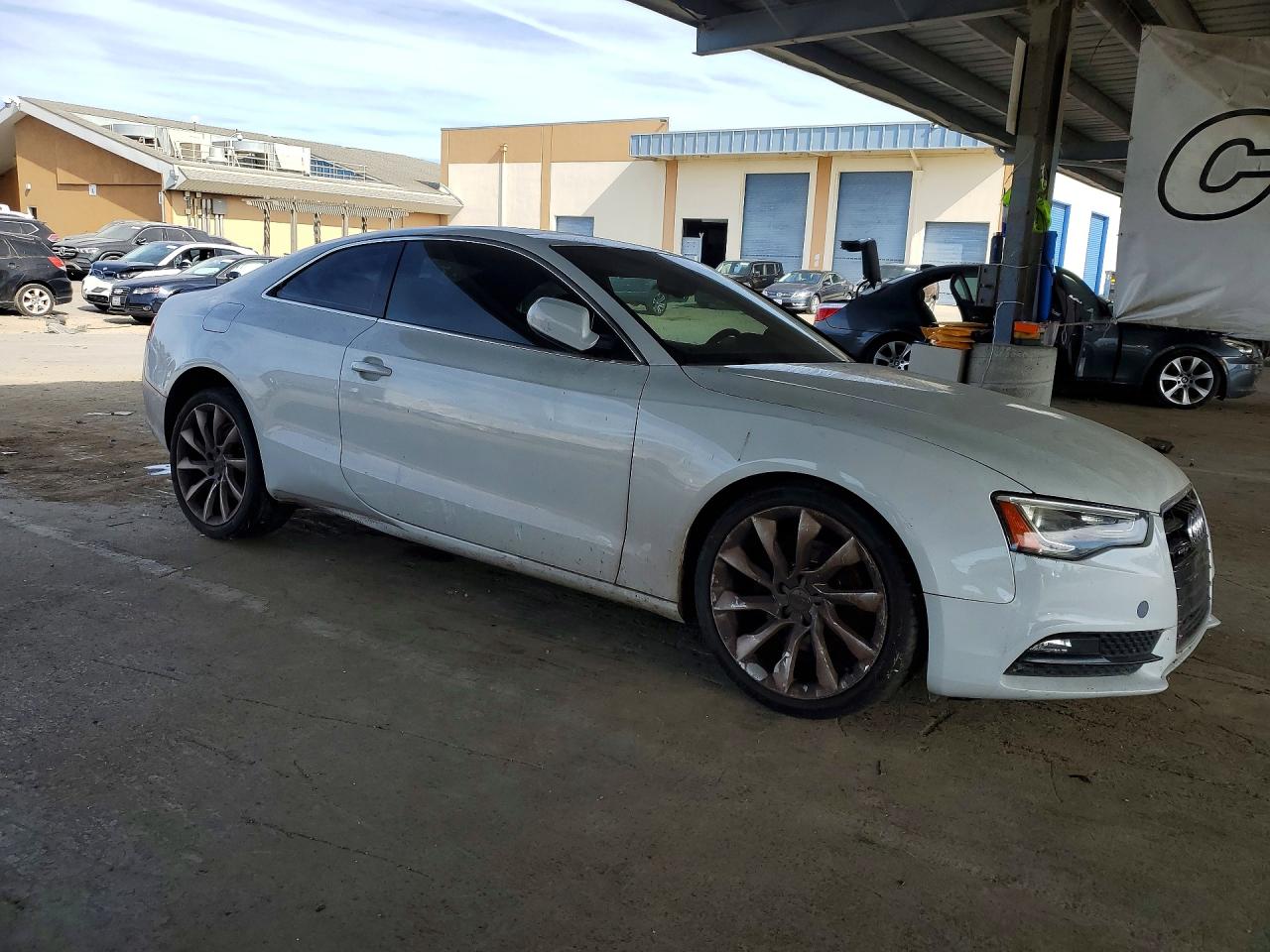 WAULFAFR0DA026120 · 2013 AUDI A5 · 4/12