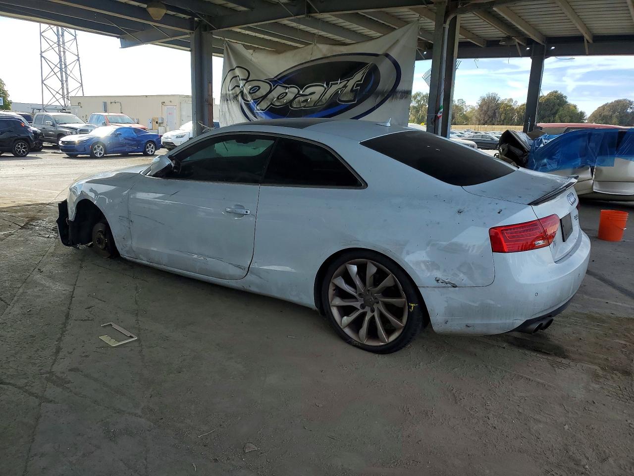 WAULFAFR0DA026120 · 2013 AUDI A5 · 2/12
