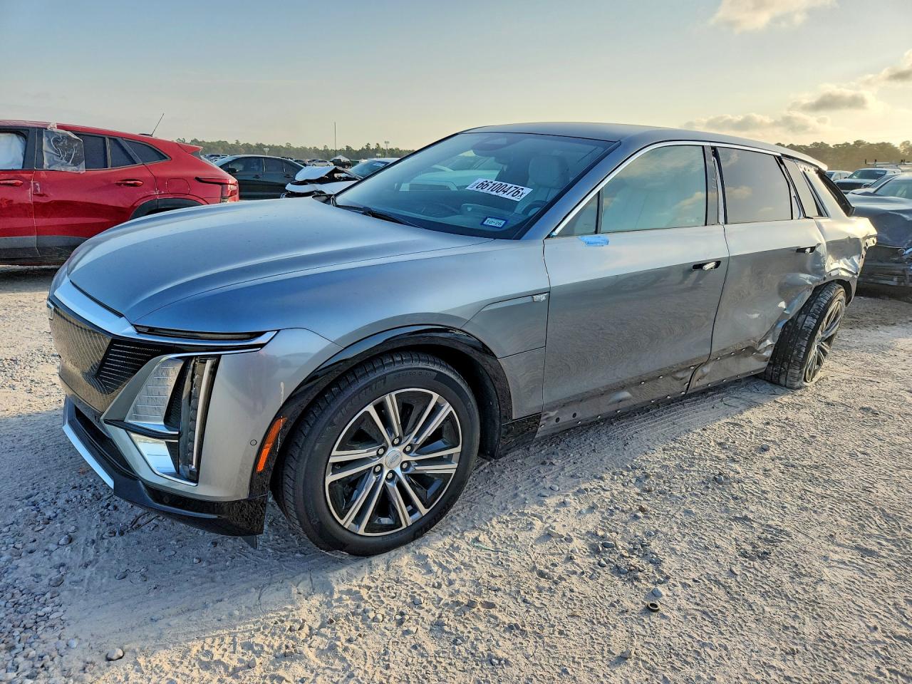 1GYKPPRK7RZ108992 · 2024 CADILLAC LYRIQ
