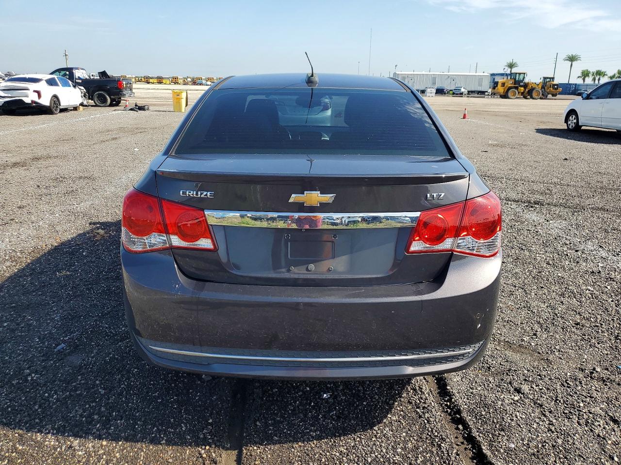 1G1PG5SB0G7139514 · 2016 CHEVROLET CRUZE LIMITED · 6/13