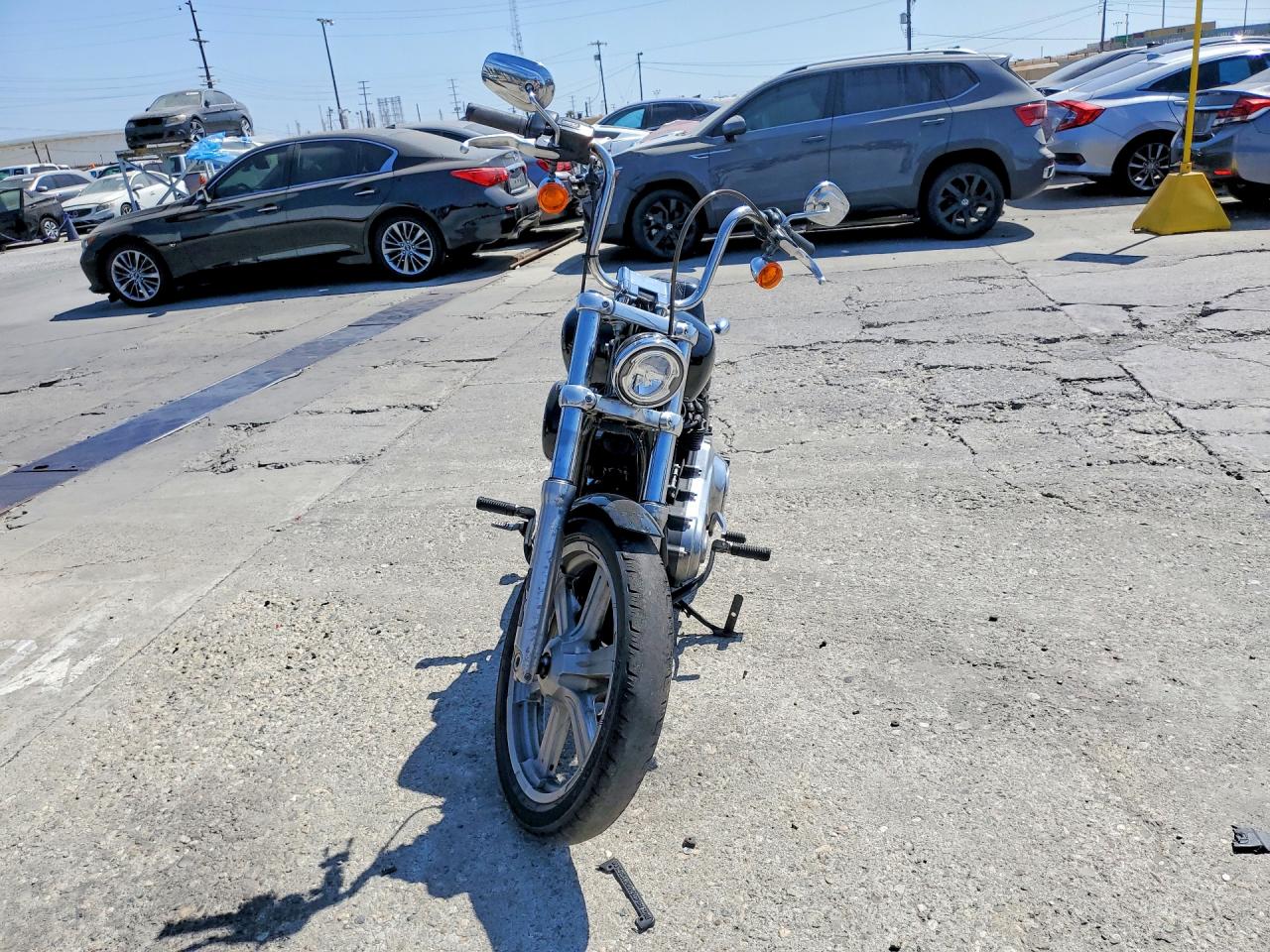 1HD1BVJ22PB072147 · 2023 HARLEY-DAVIDSON FXST · 2/8