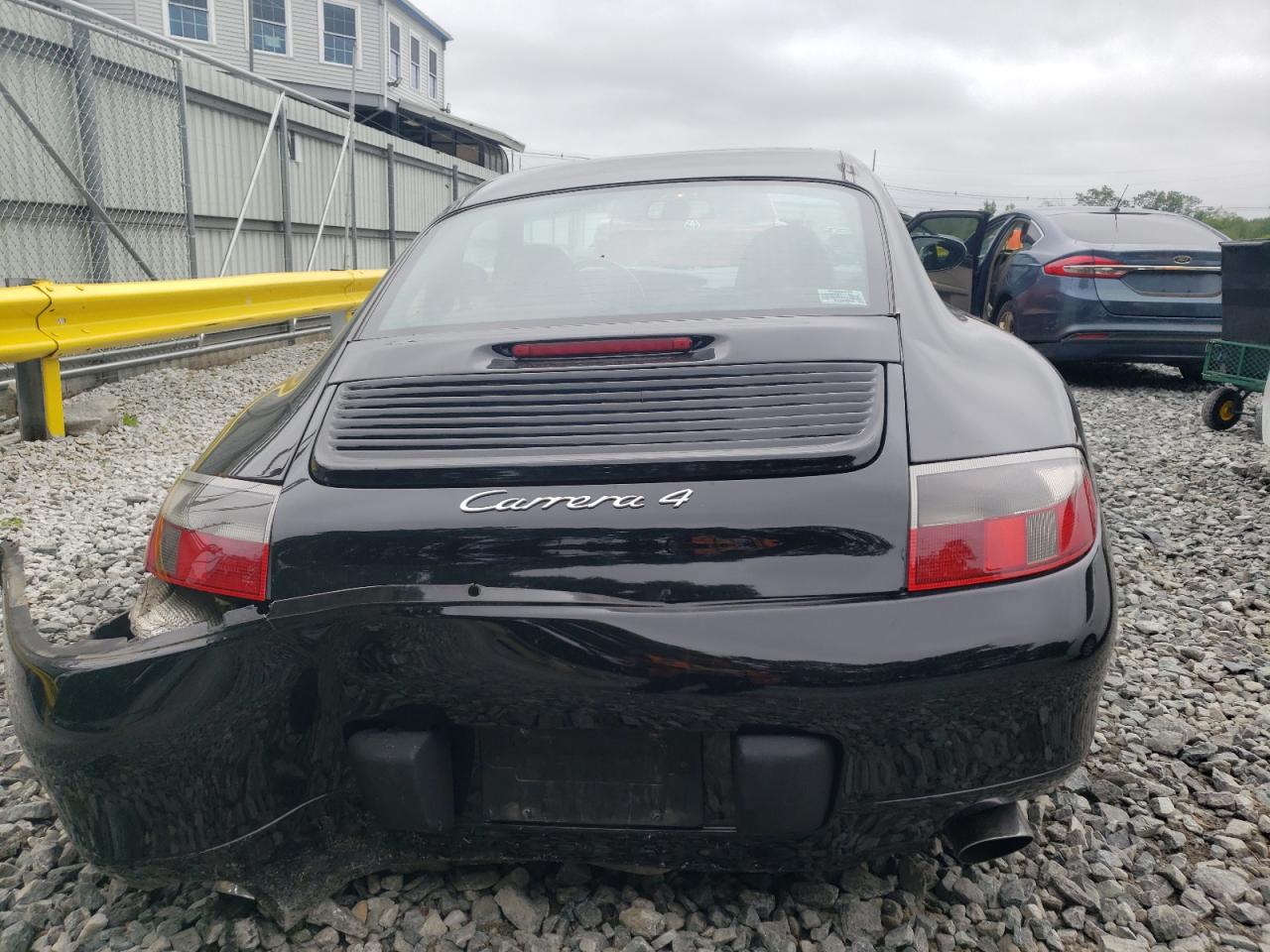 WP0AA2993YS622073 · 2000 PORSCHE 911 · 6/13