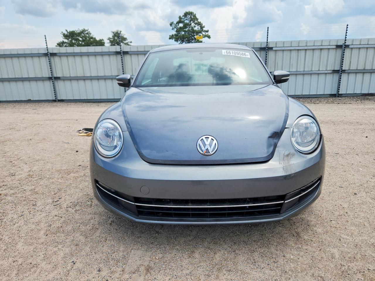 3VWJL7AT3DM669330 · 2013 VOLKSWAGEN BEETLE · 5/12