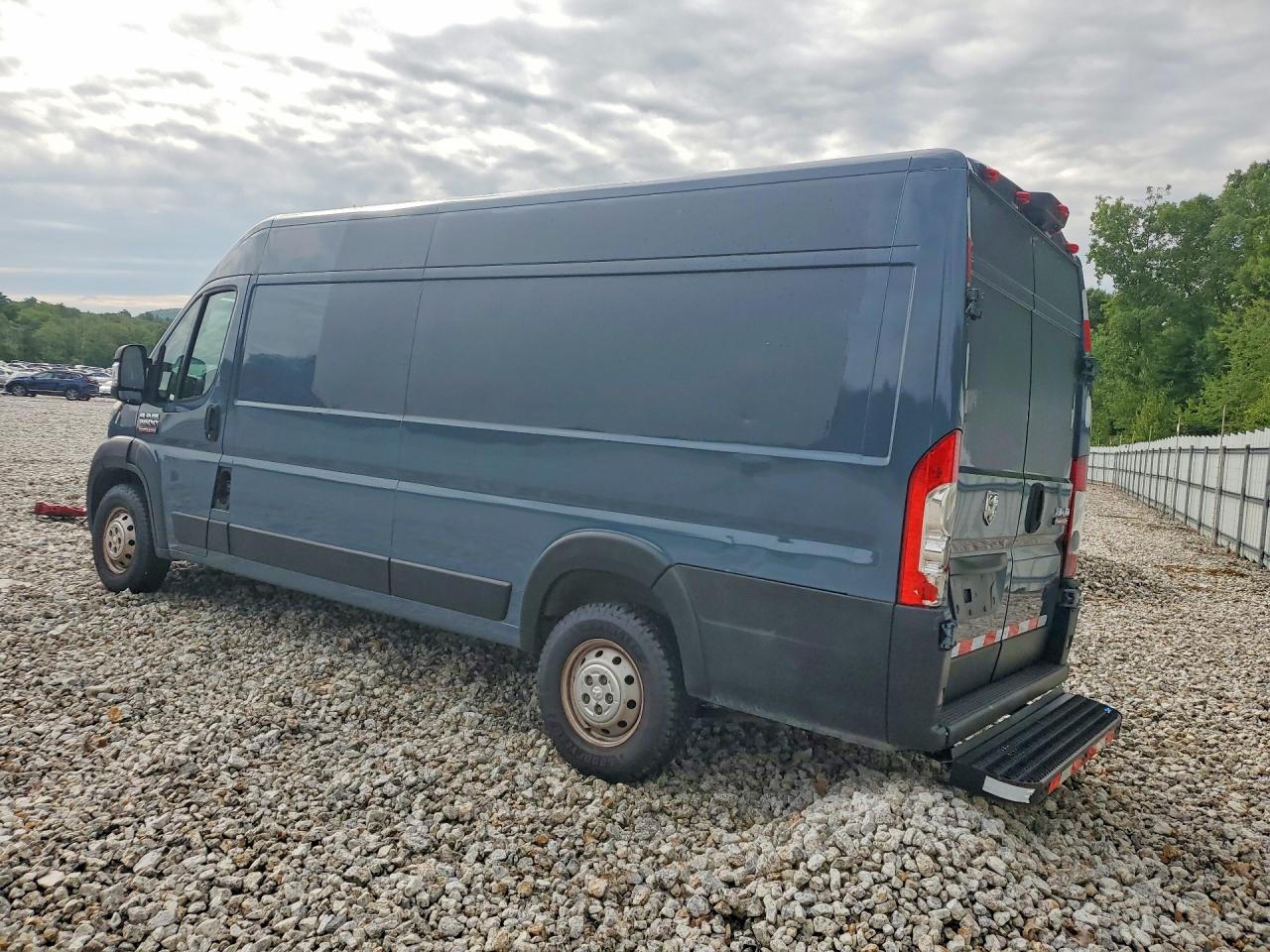 XC6URVJG9LE136789 · 2020 RAM PROMASTER 1500 · 2/13