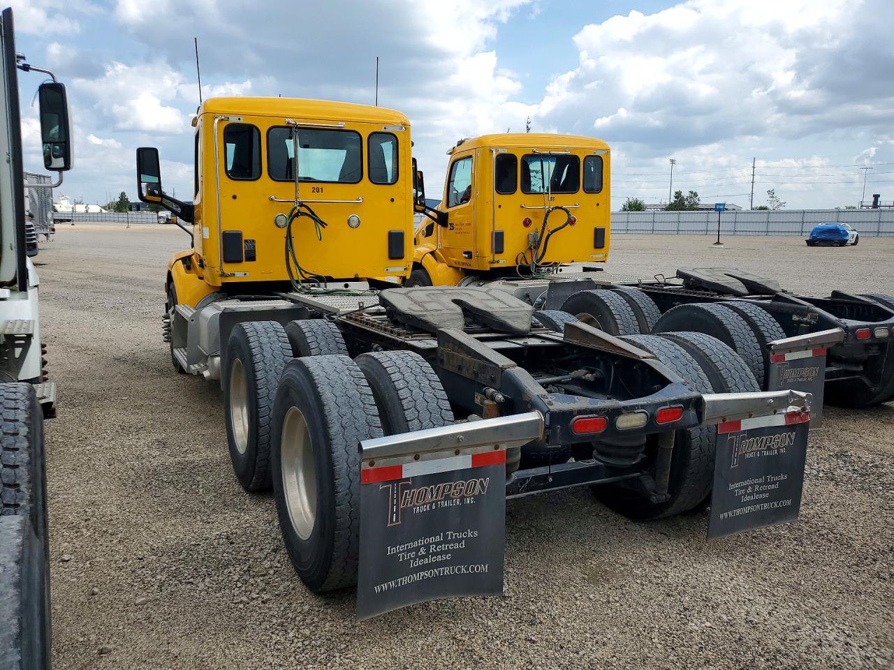 1XPBDP9X6KD610033 · 2019 PETERBILT 579 · 2/13