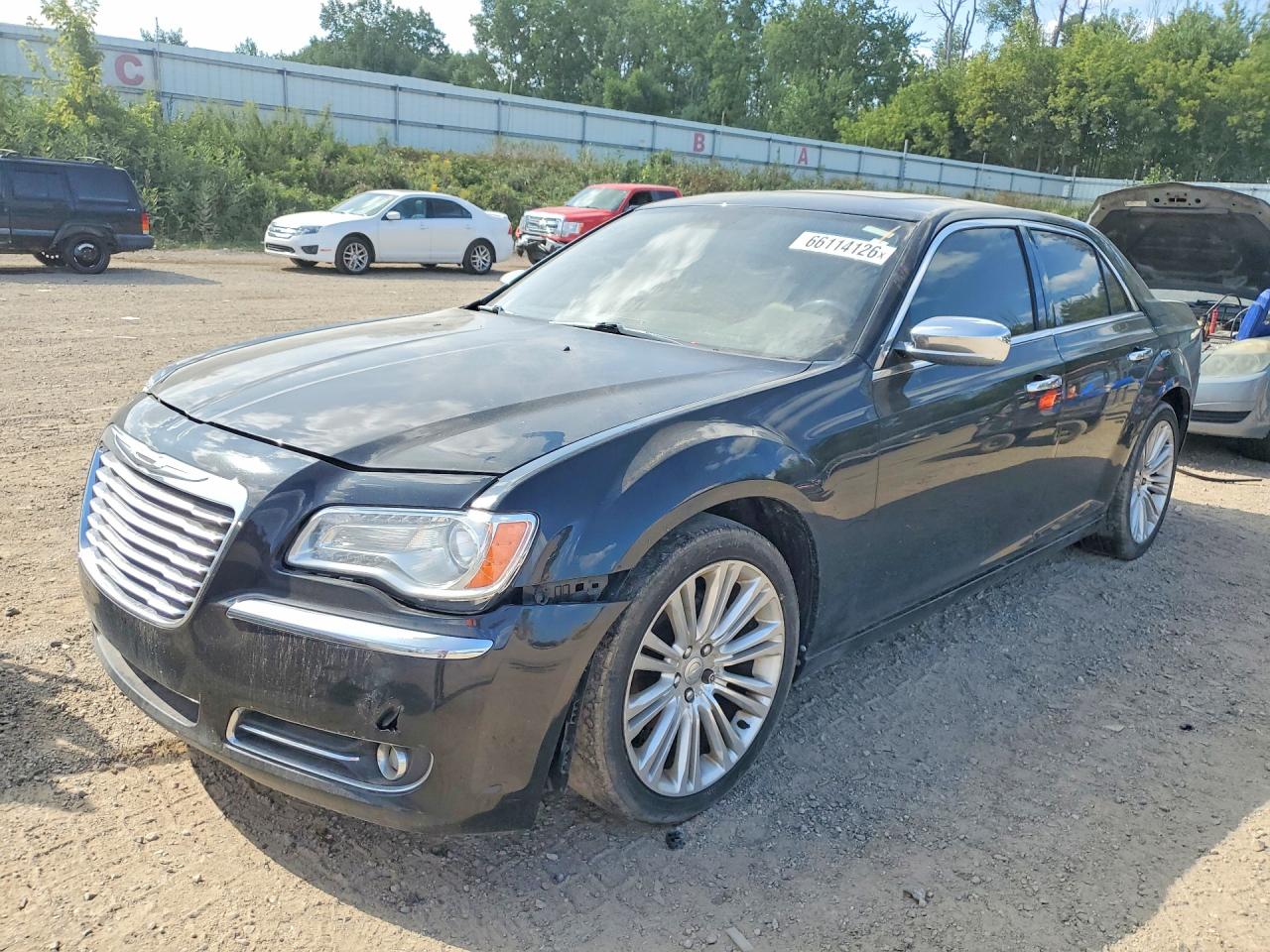 2C3CA5CG5BH599528 · 2011 CHRYSLER 300