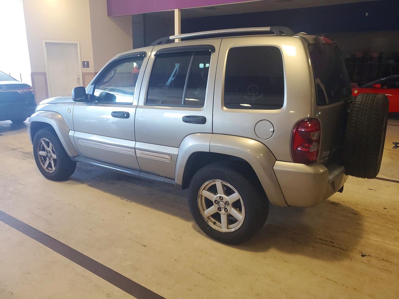 1J4GL58K25W703476 · 2005 JEEP LIBERTY · 2/13