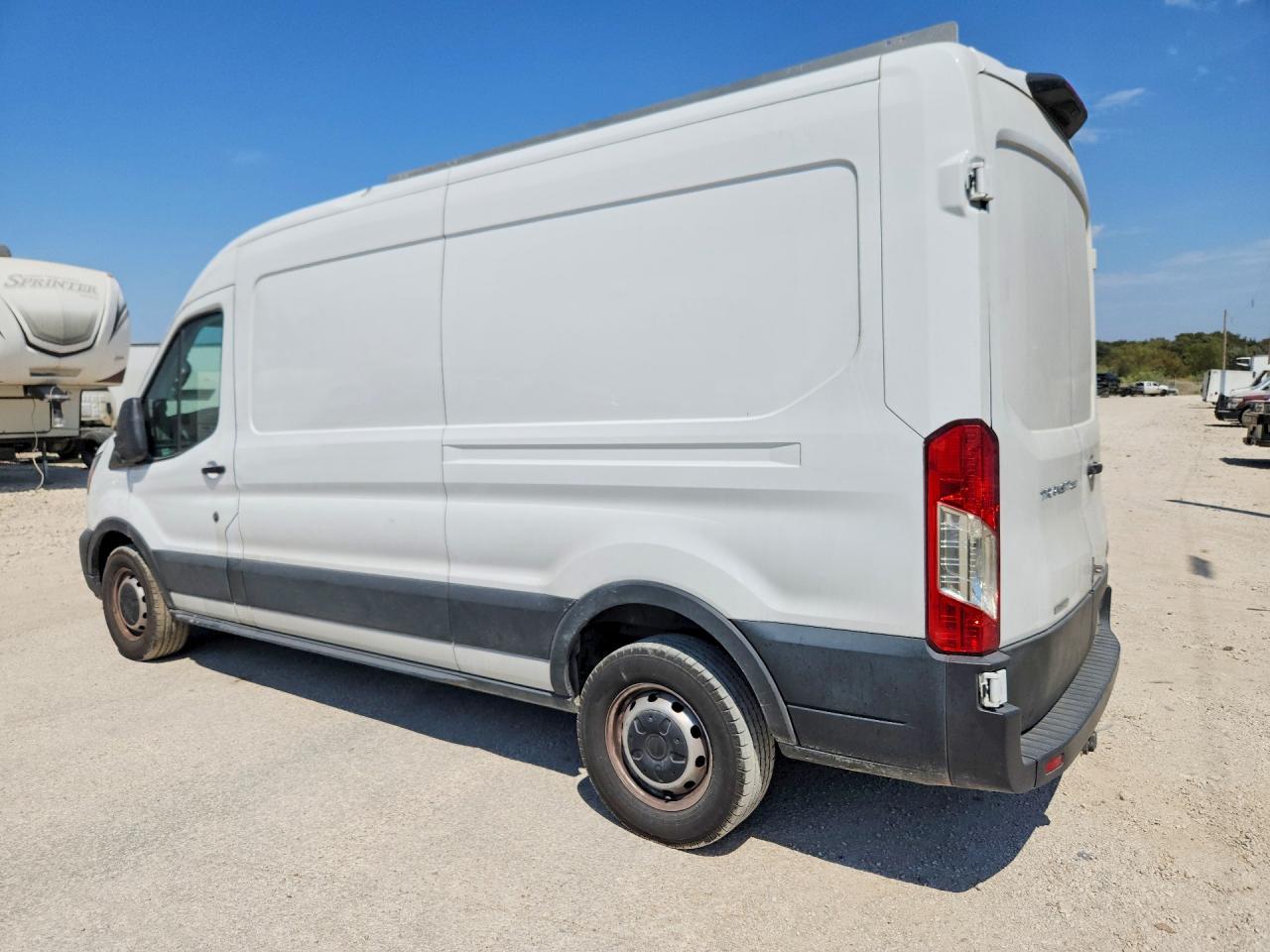 1FTBR1CG0NKA40636 · 2022 FORD TRANSIT · 2/13