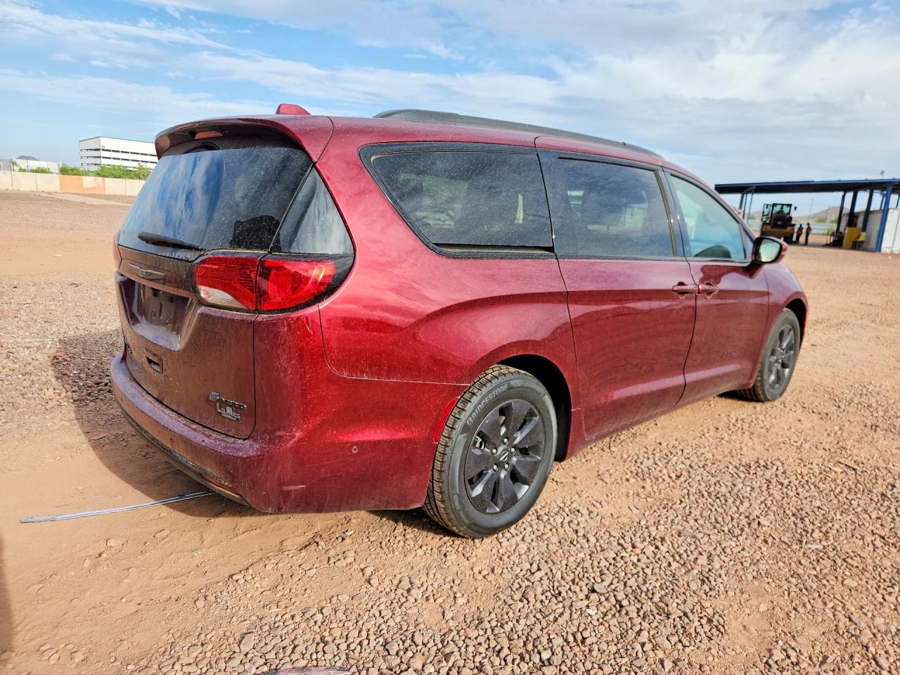 2C4RC1N77LR287941 · 2020 CHRYSLER PACIFICA · 3/13
