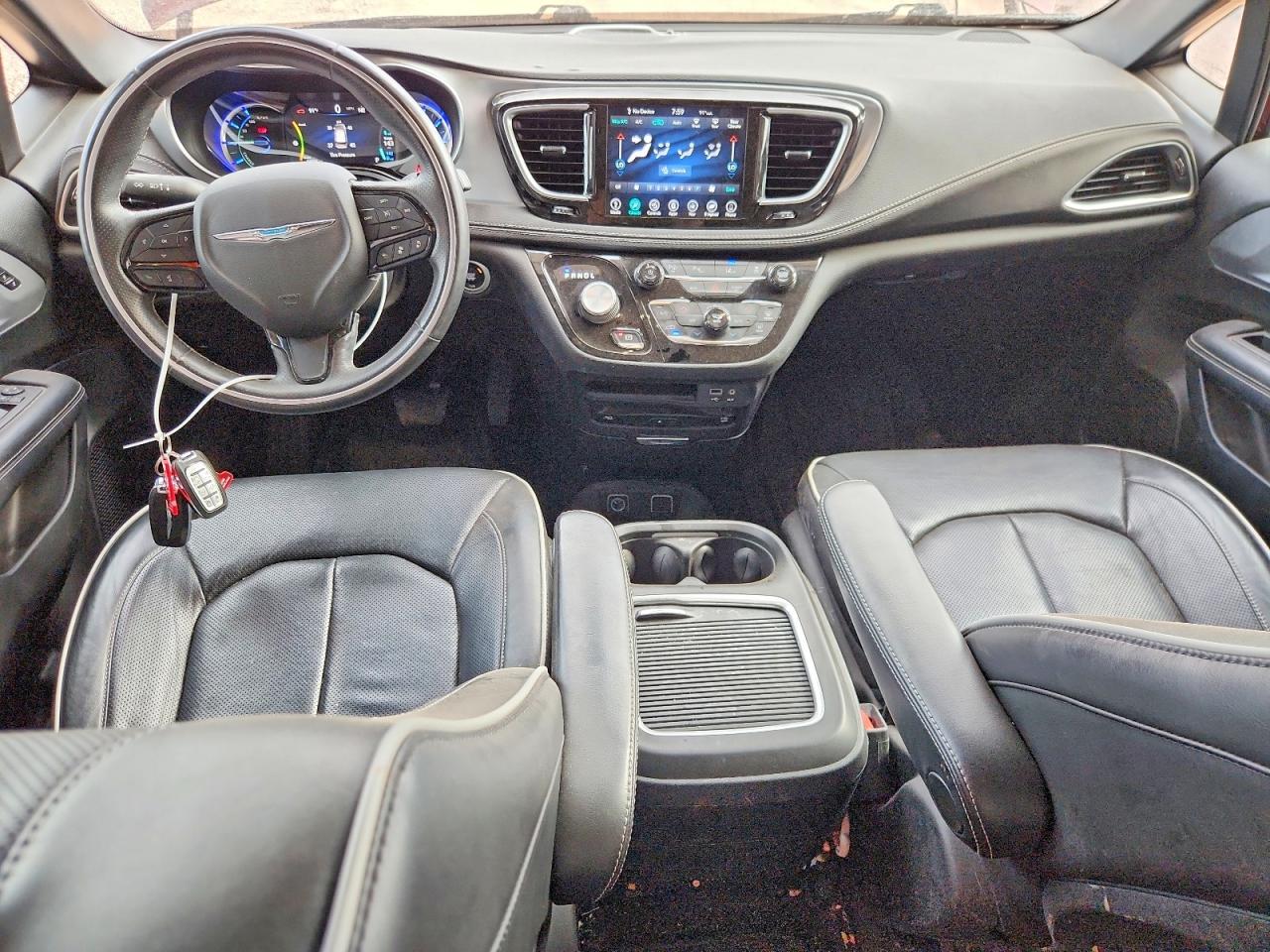 2C4RC1N77LR287941 · 2020 CHRYSLER PACIFICA · 8/13