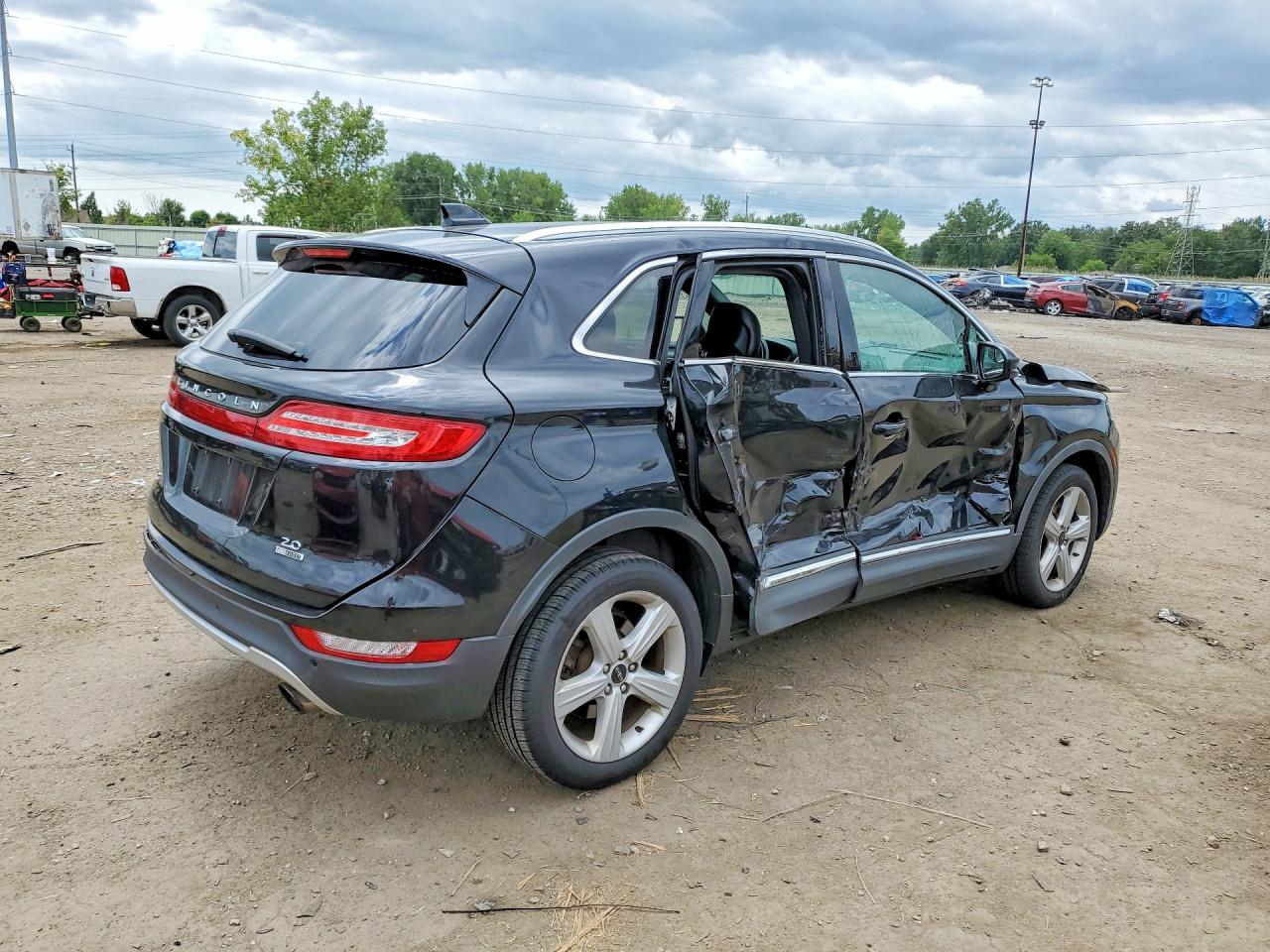 5LMCJ1A94FUJ24201 · 2015 LINCOLN MKC · 3/13