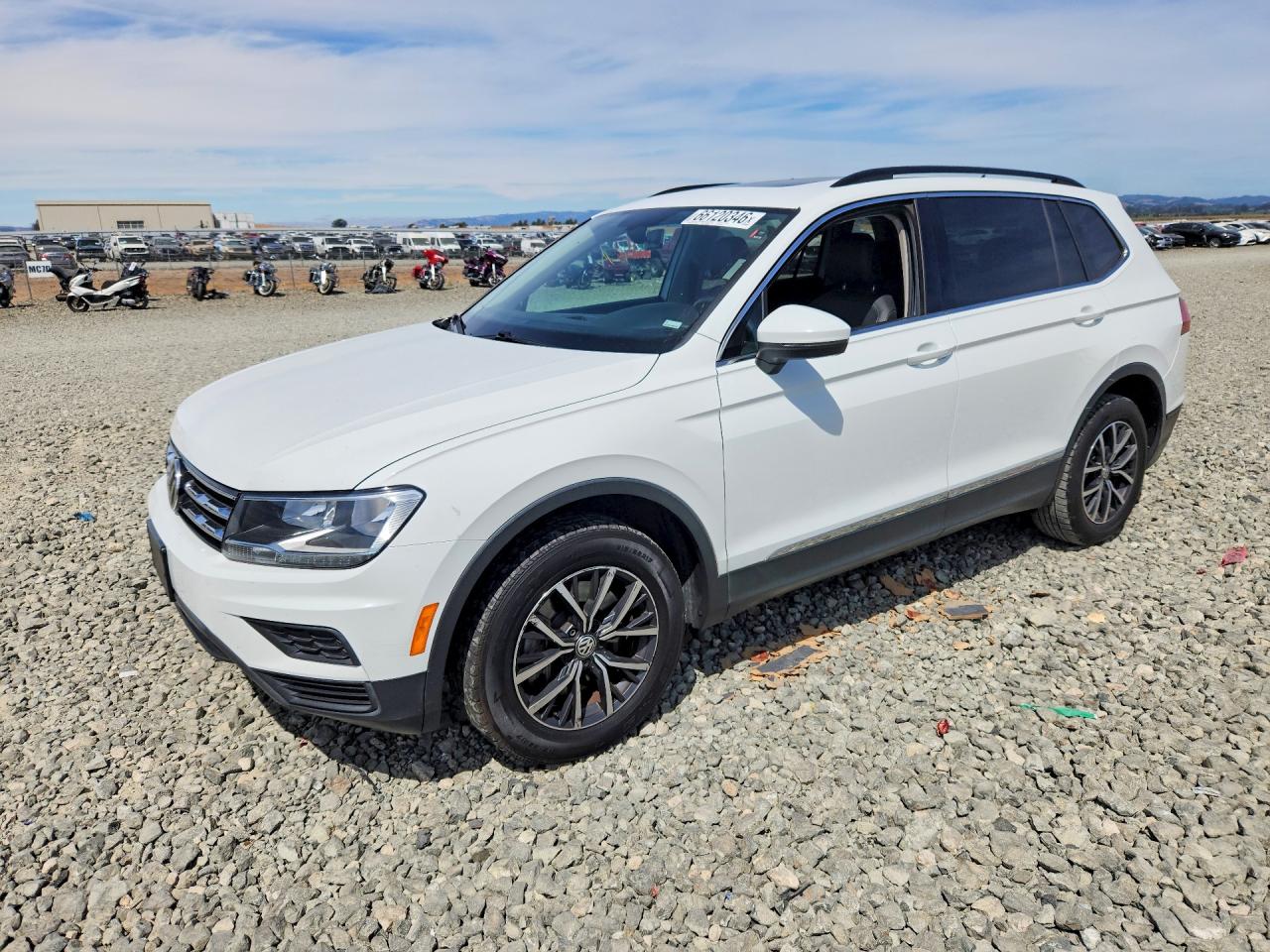 3VV3B7AX8LM046156 · 2020 VOLKSWAGEN TIGUAN