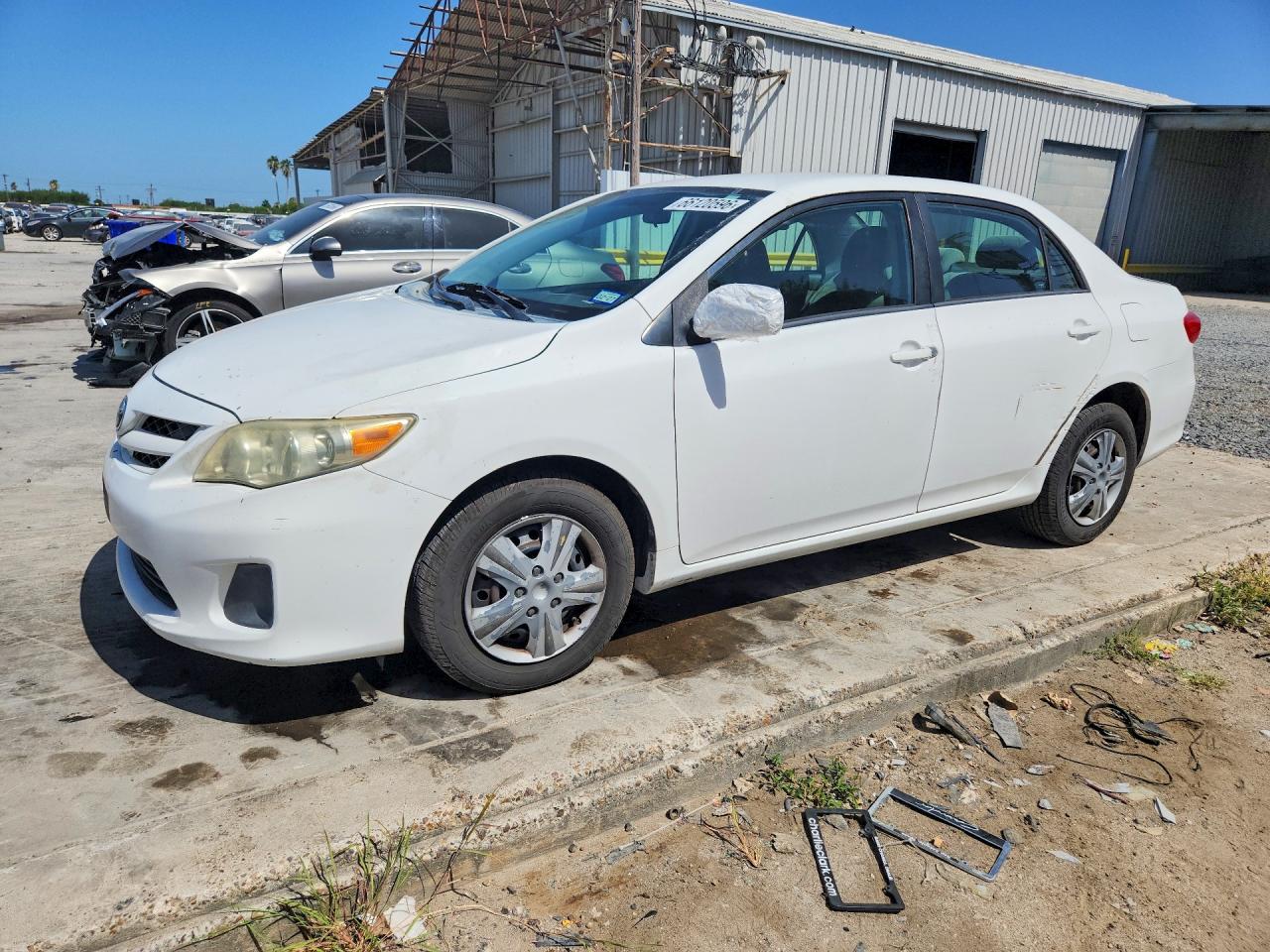 2T1BU4EEXBC588877 · 2011 TOYOTA COROLLA