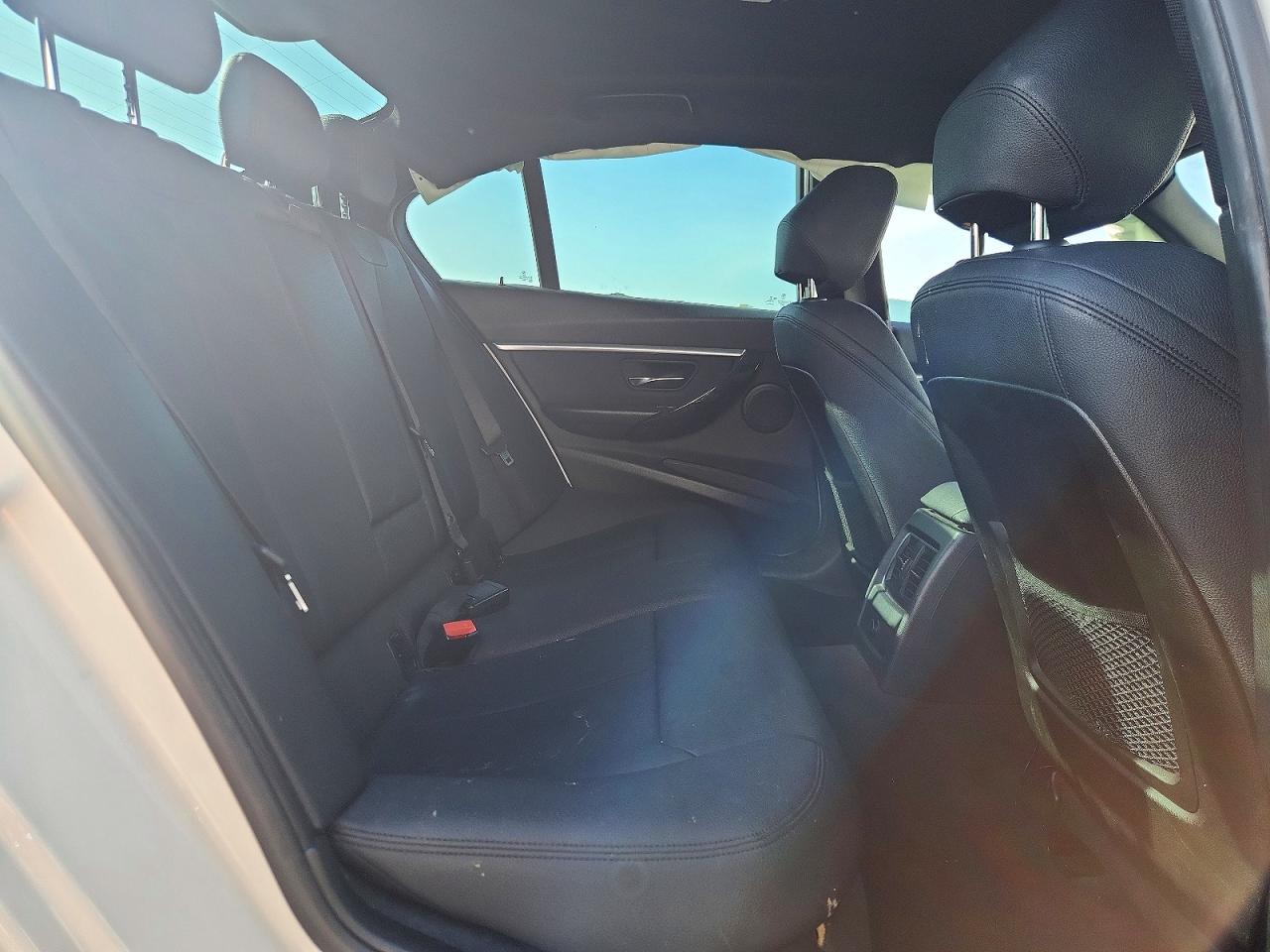 WBA8B9G57JNU98184 · 2018 BMW 330 · 10/12