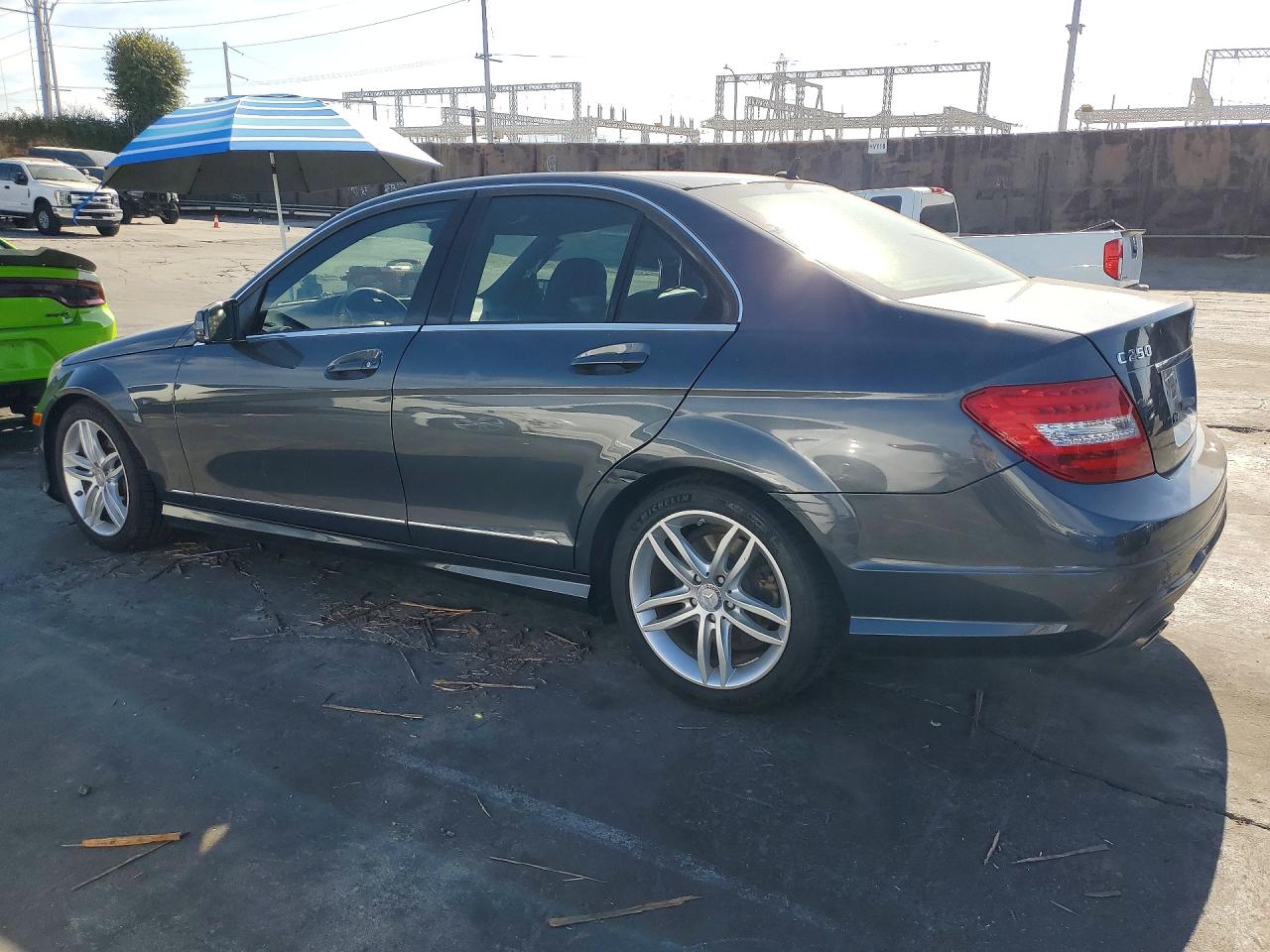 WDDGF4HB2DA778154 · 2013 MERCEDES-BENZ C · 2/12
