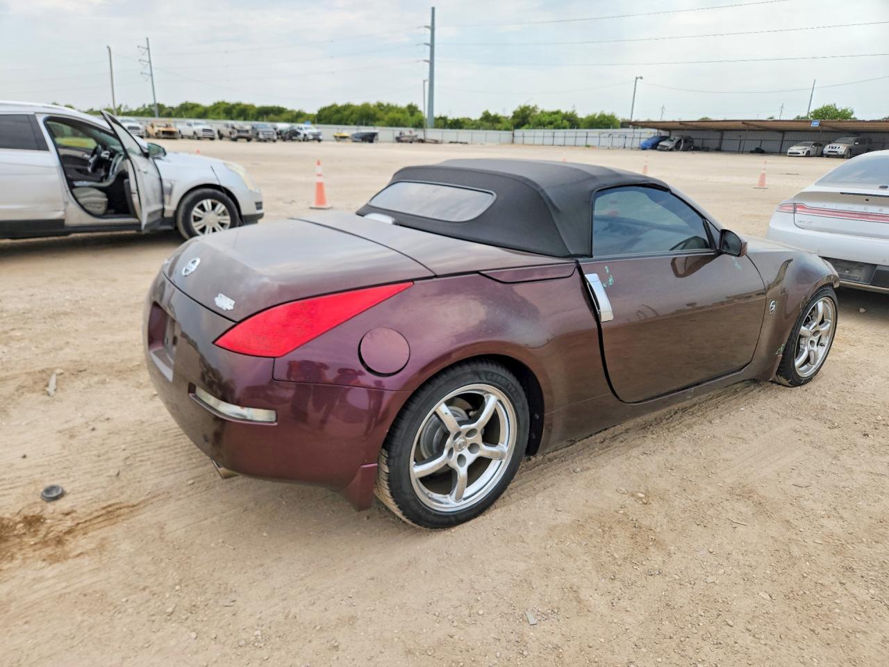 JN1AZ36A86M457140 · 2006 NISSAN 350Z · 3/13