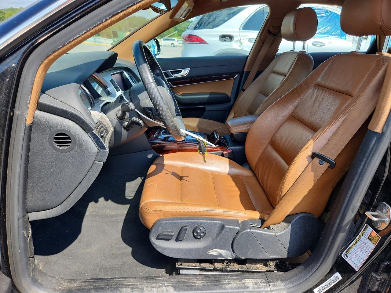 WAUFGAFB9BN061306 · 2011 AUDI A6 · 7/12