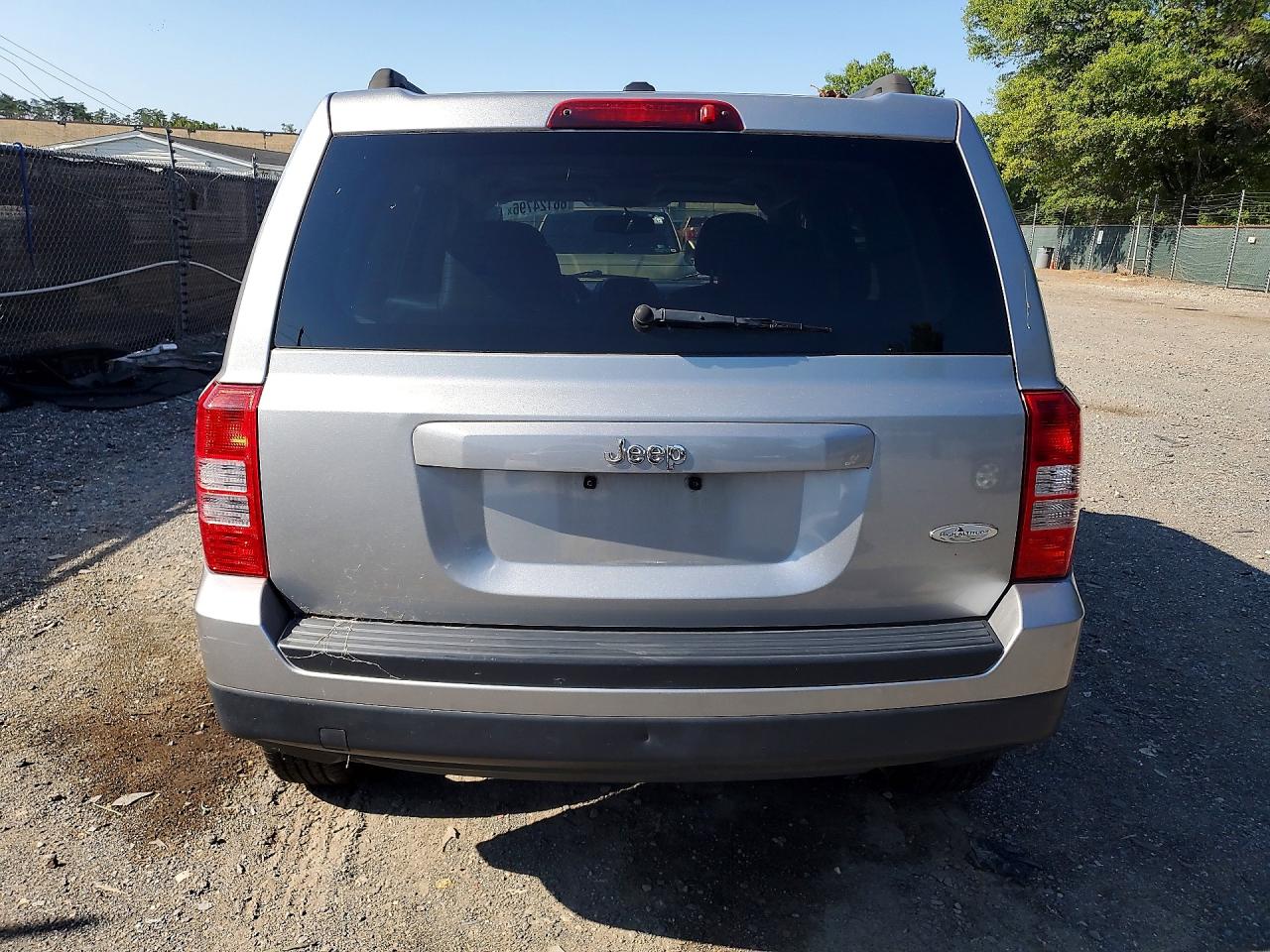 1C4NJPFA0FD318567 · 2015 JEEP PATRIOT · 6/12