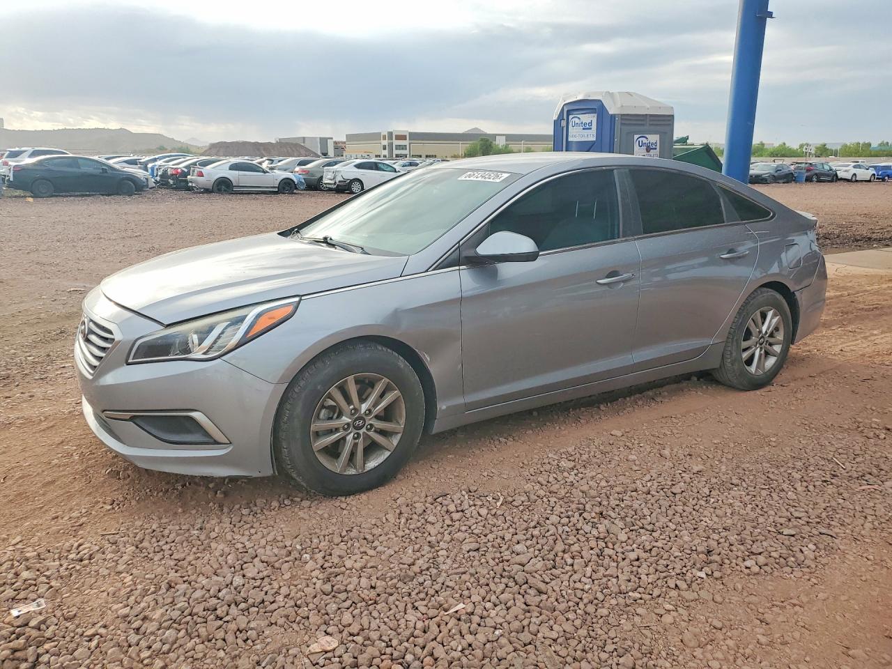 5NPE24AF2HH575595 · 2017 HYUNDAI SONATA