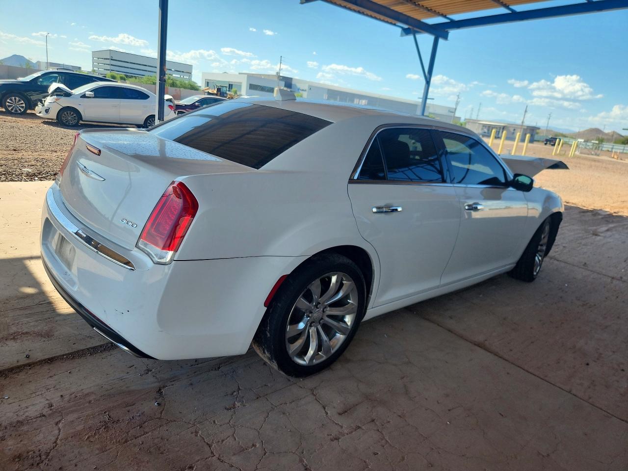 2C3CCAEG2KH631299 · 2019 CHRYSLER 300 · 3/12