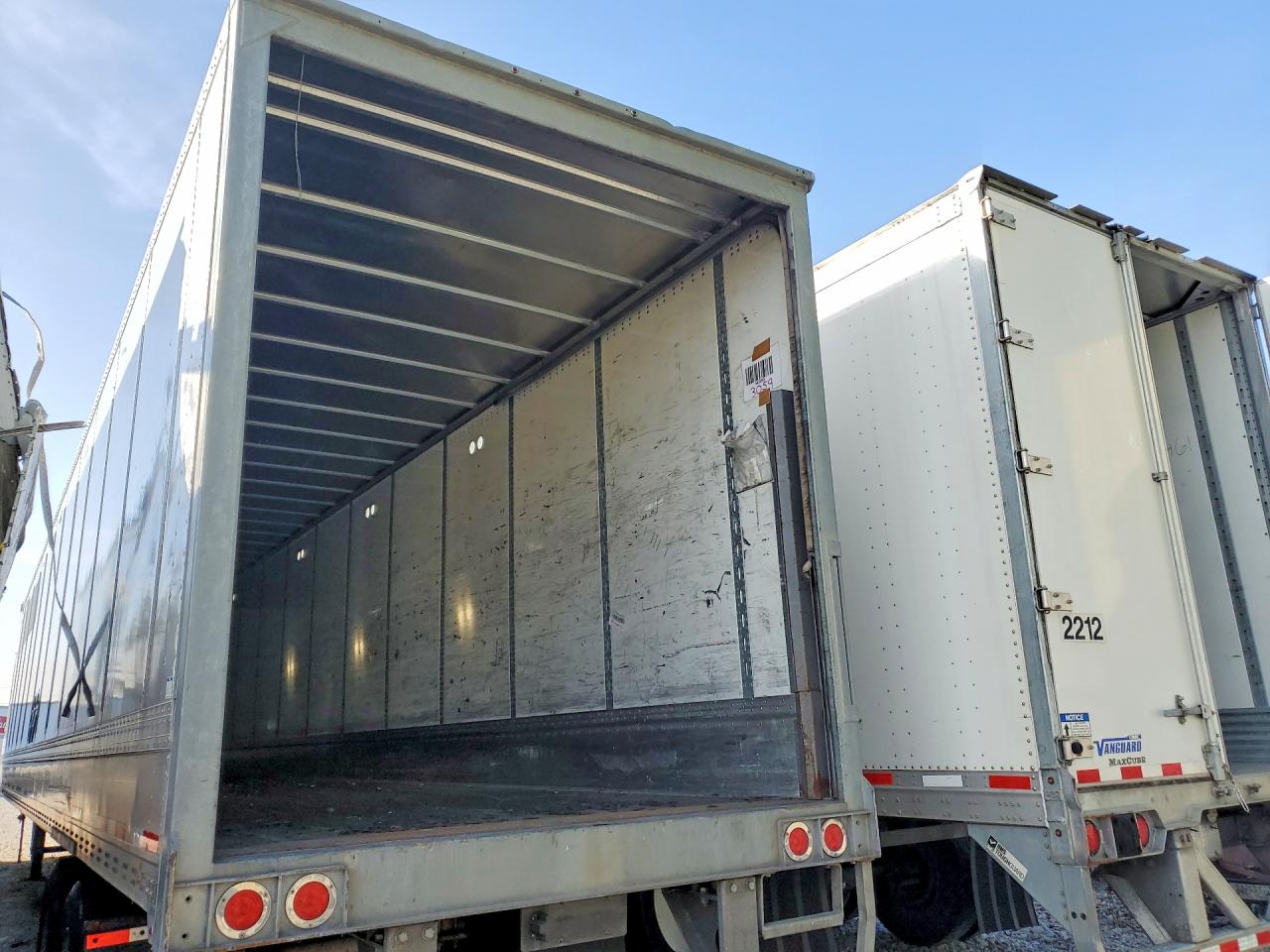 1JJV532DXJL001737 · 2018 WABASH DRY VAN TRAILER · 2/11