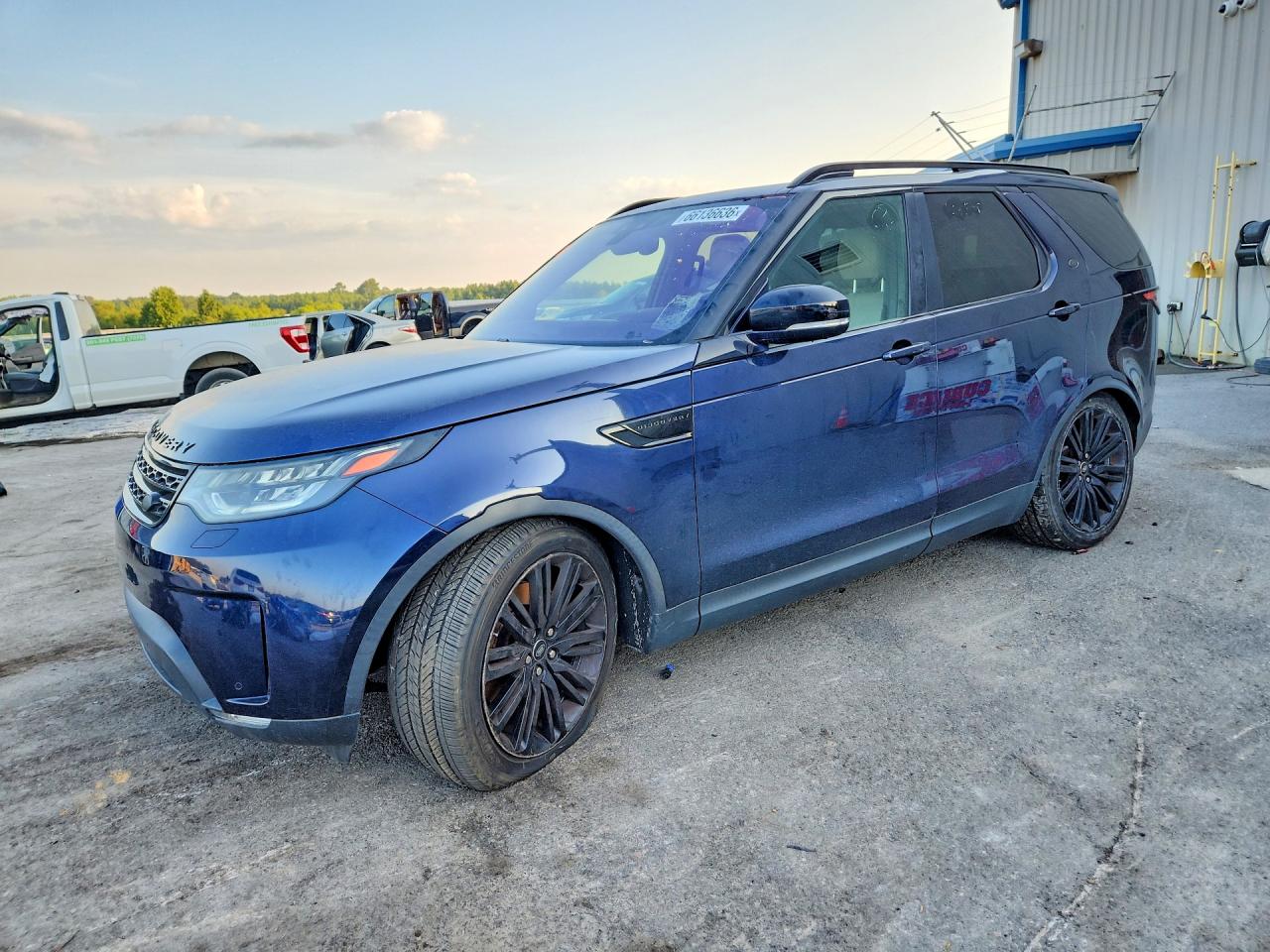 2017 LAND ROVER DISCOVERY