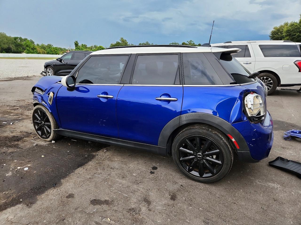 WMWXU3C55K2H87305 · 2019 MINI COOPER · 2/12