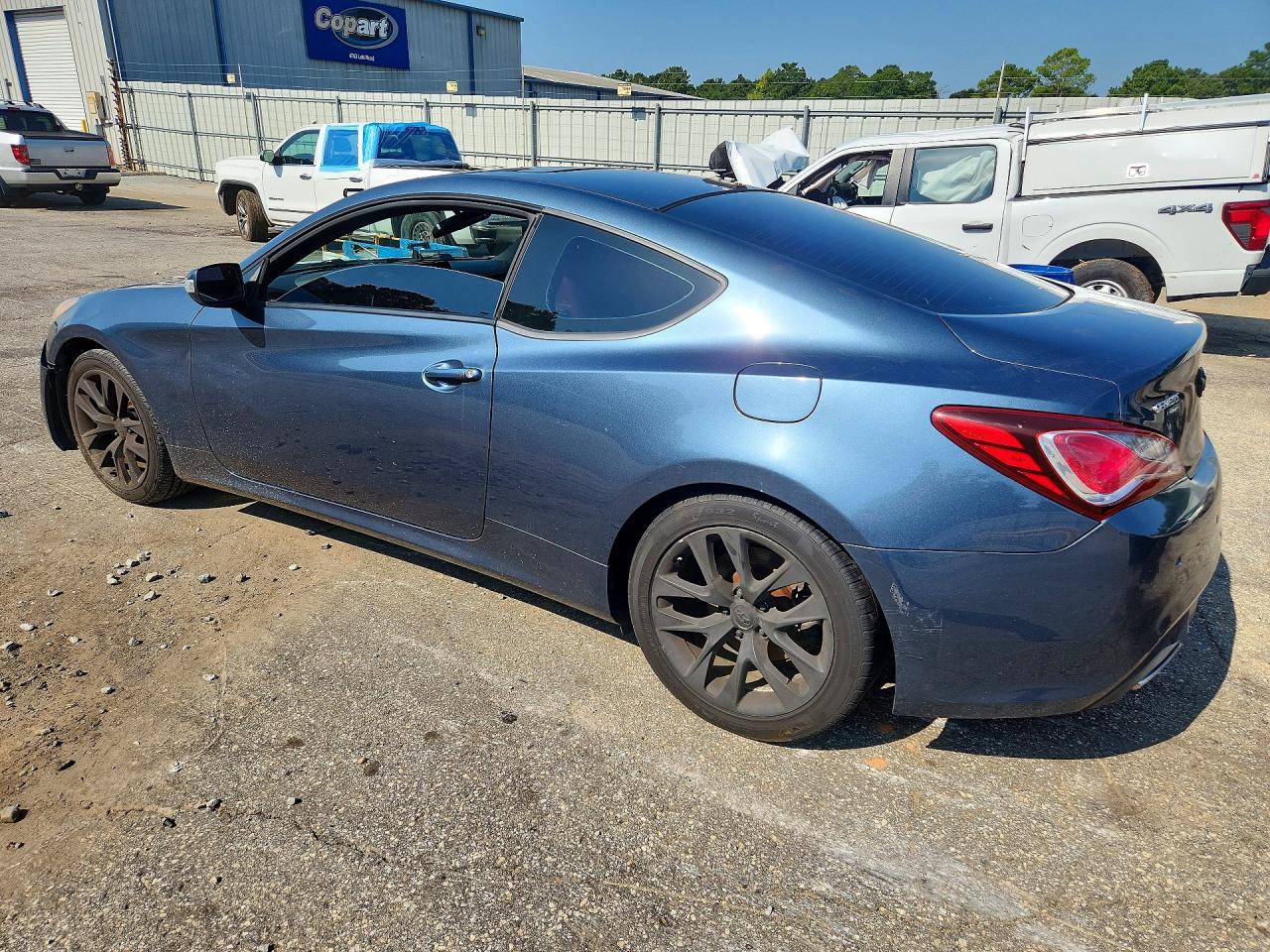 KMHHU6KJ5DU094077 · 2013 HYUNDAI GENESIS COUPE · 2/12