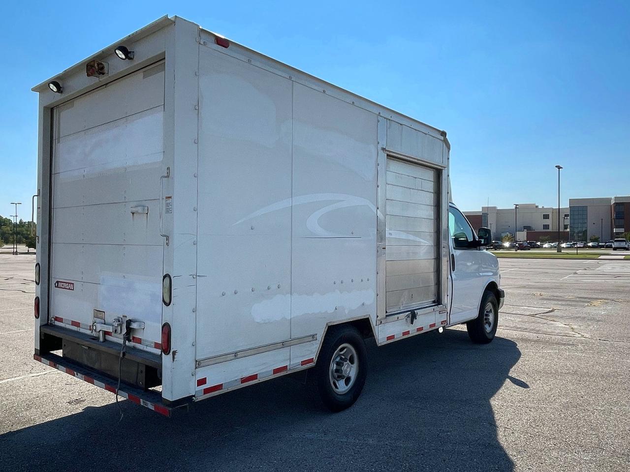 1GB0GRFP4K1146116 · 2019 CHEVROLET EXPRESS G3500 · 4/10