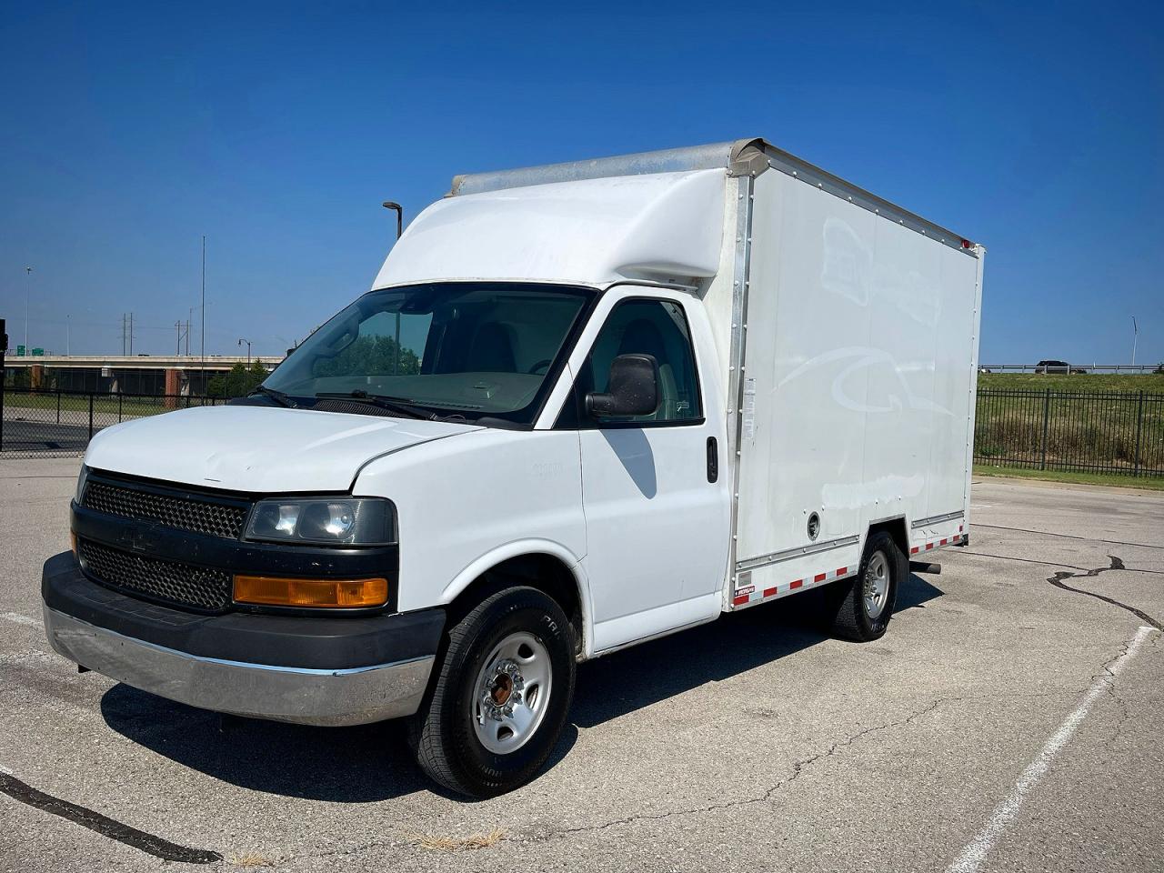 1GB0GRFP4K1146116 · 2019 CHEVROLET EXPRESS G3500 · 2/10