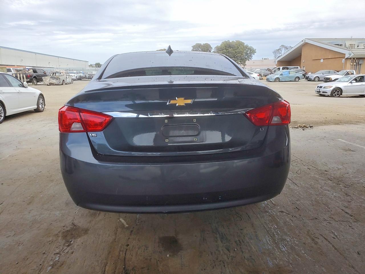 2G1105S30J9174322 · 2018 CHEVROLET IMPALA · 6/13
