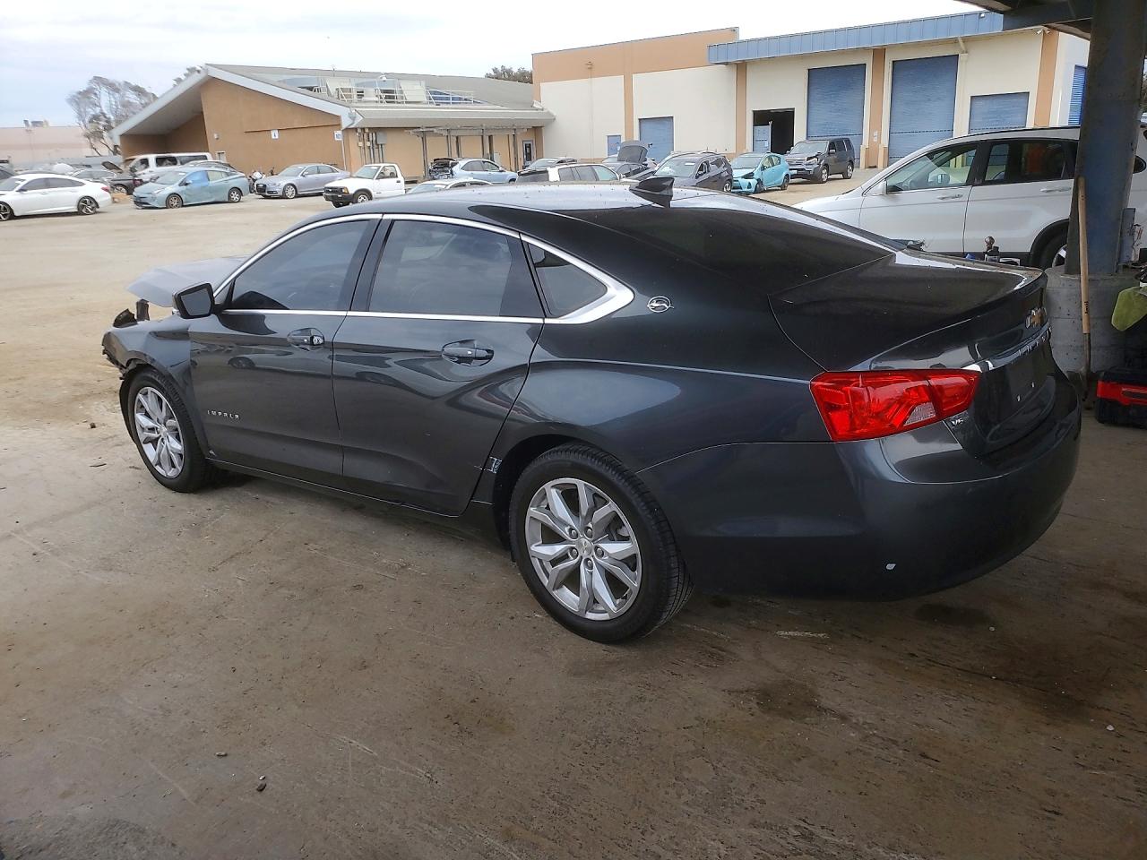 2G1105S30J9174322 · 2018 CHEVROLET IMPALA · 2/13