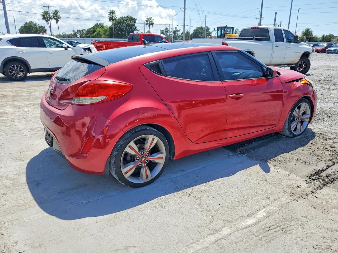 KMHTC6AD4CU071624 · 2012 HYUNDAI VELOSTER · 3/13