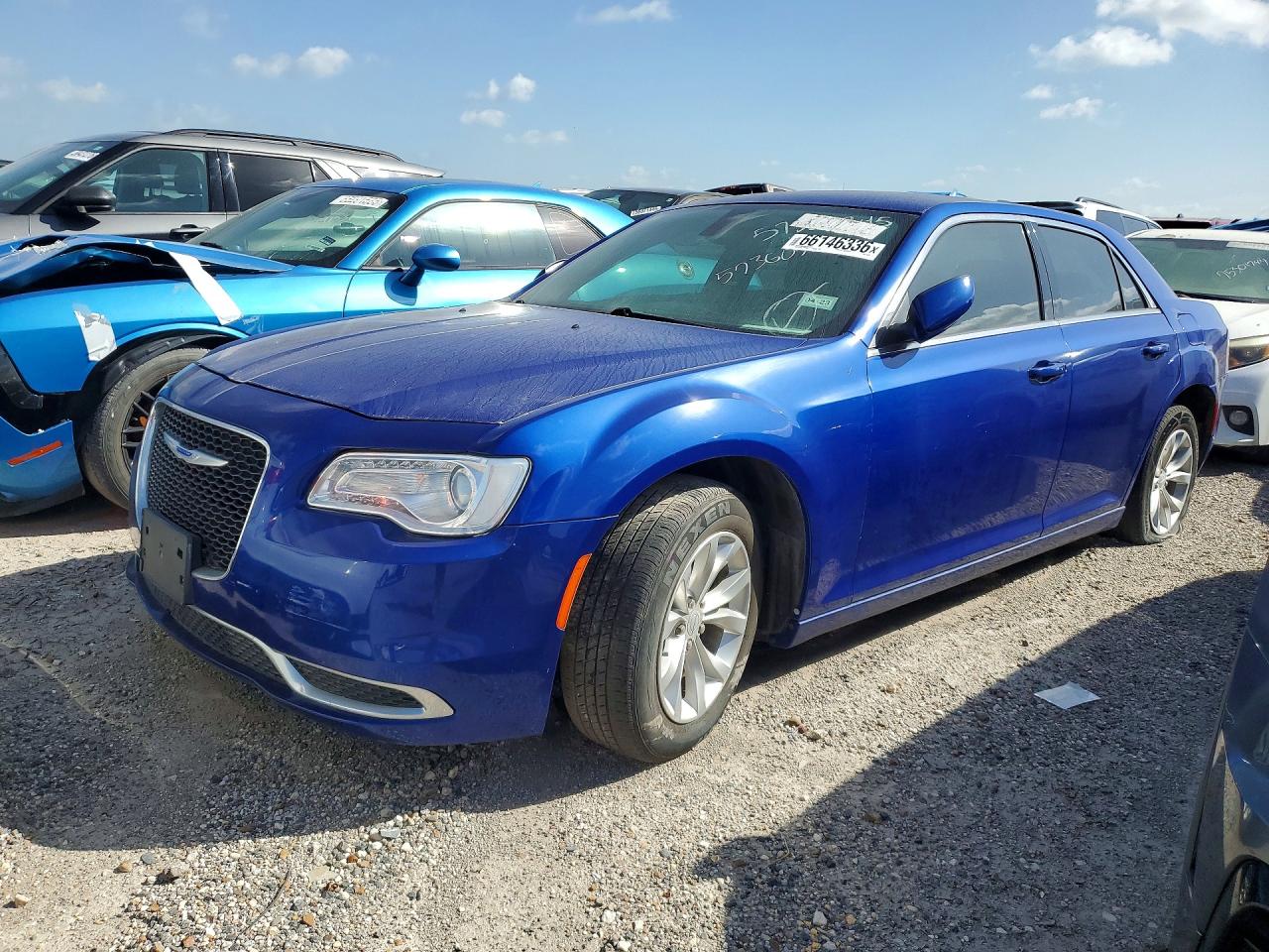 2C3CCAAG2JH308357 · 2018 CHRYSLER 300