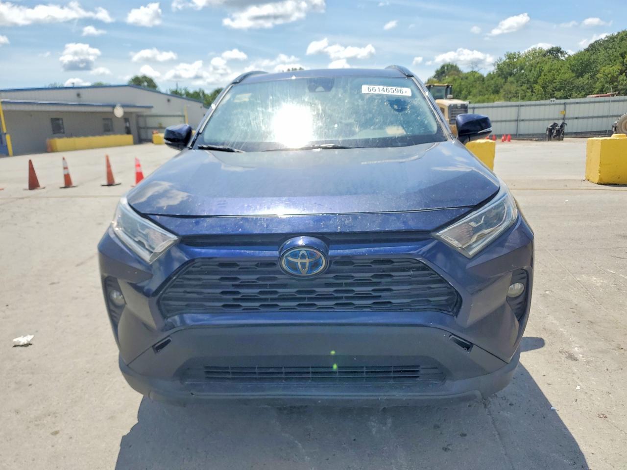 2T3RWRFVXLW047923 · 2020 TOYOTA RAV4 HYBRID · 5/13