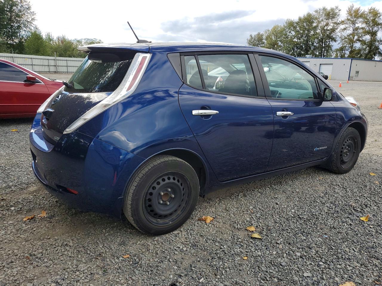 1N4BZ0CP3HC303457 · 2017 NISSAN LEAF · 3/13