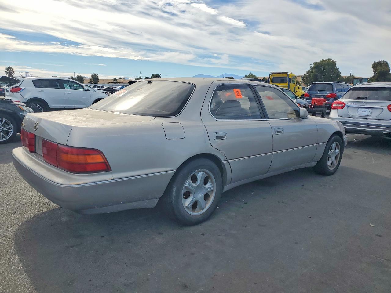 JT8UF11E3P0147549 · 1993 LEXUS LS 400 · 3/12