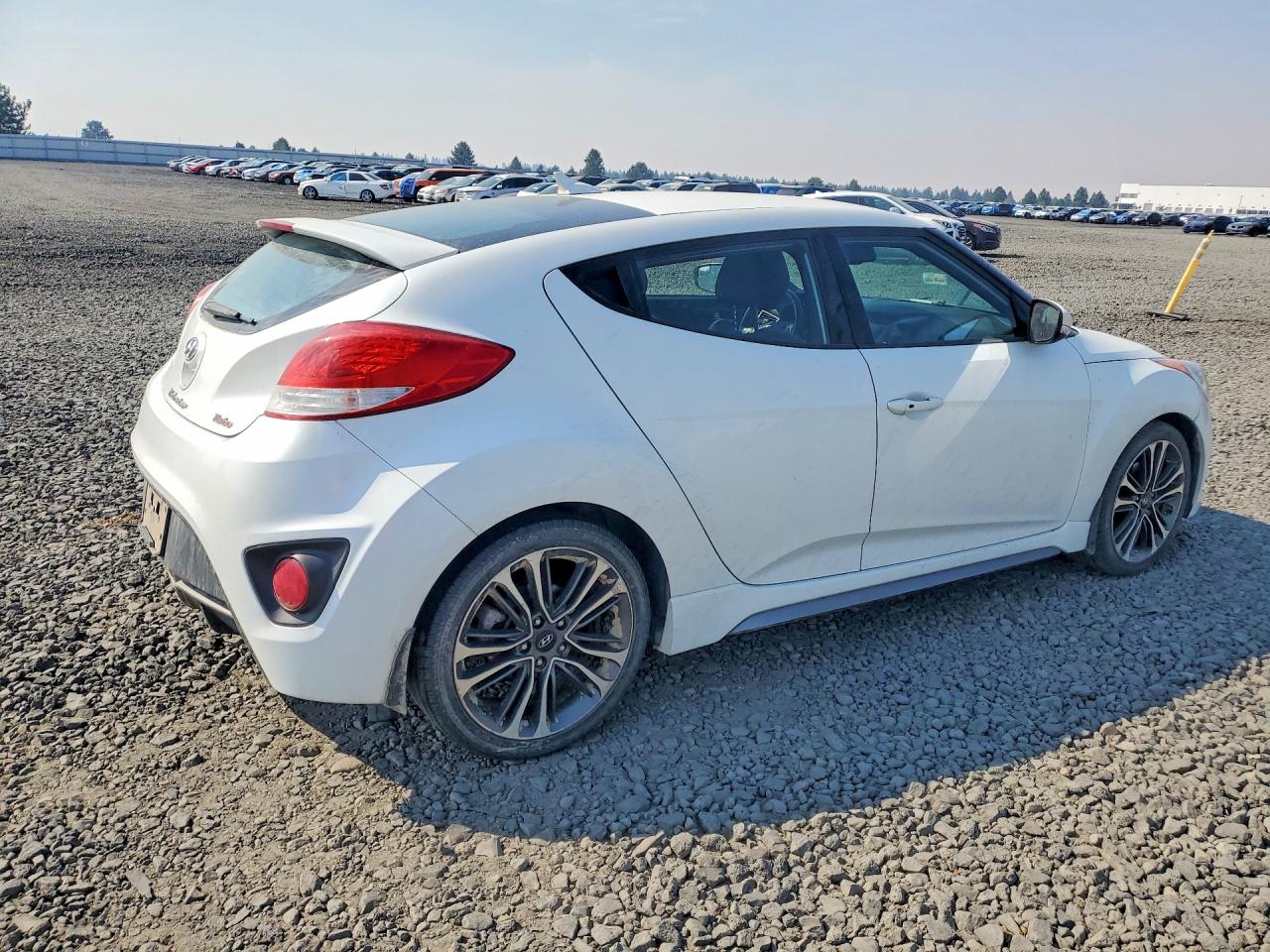 KMHTC6AEXGU265671 · 2016 HYUNDAI VELOSTER · 3/12