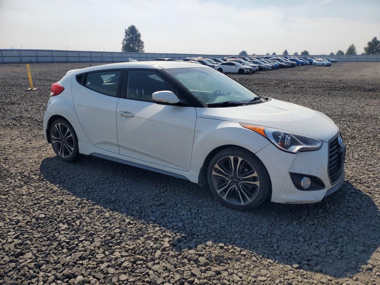 KMHTC6AEXGU265671 · 2016 HYUNDAI VELOSTER · 4/12