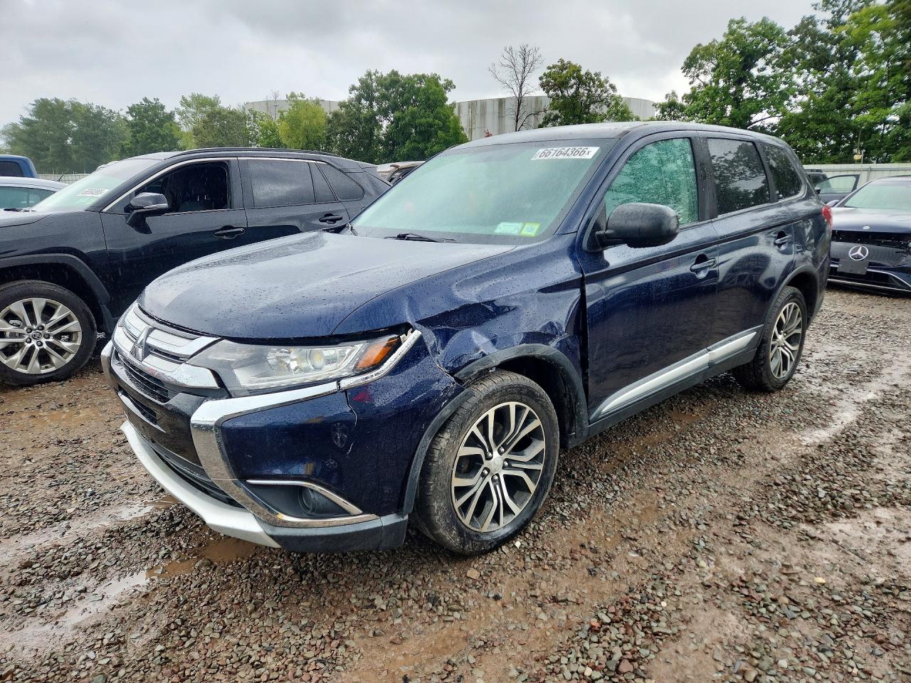 JA4AZ3A3XJJ003031 · 2018 MITSUBISHI OUTLANDER