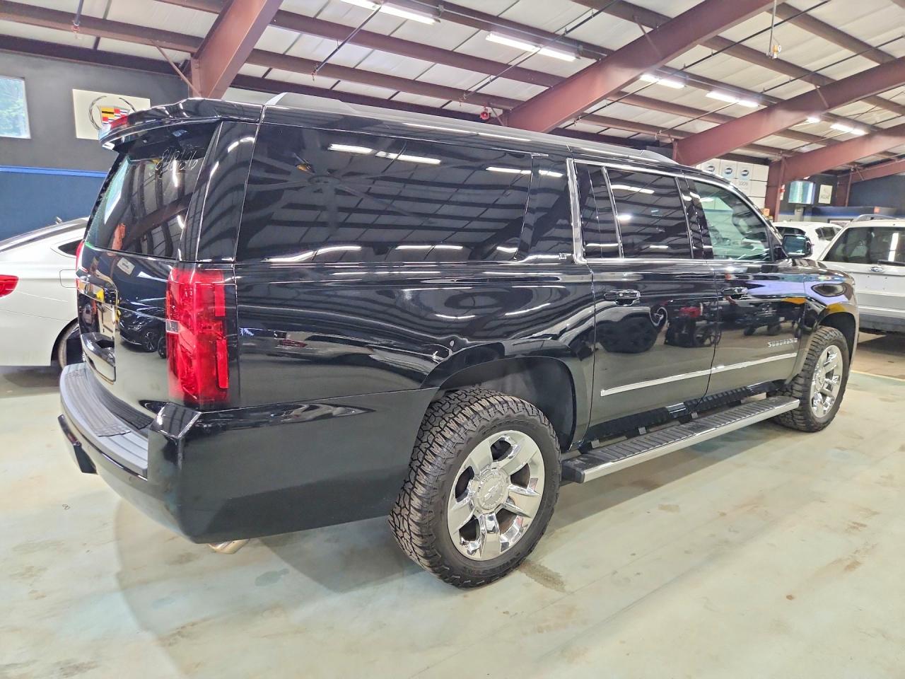 1GNSKHKC4KR150174 · 2019 CHEVROLET SUBURBAN · 3/13