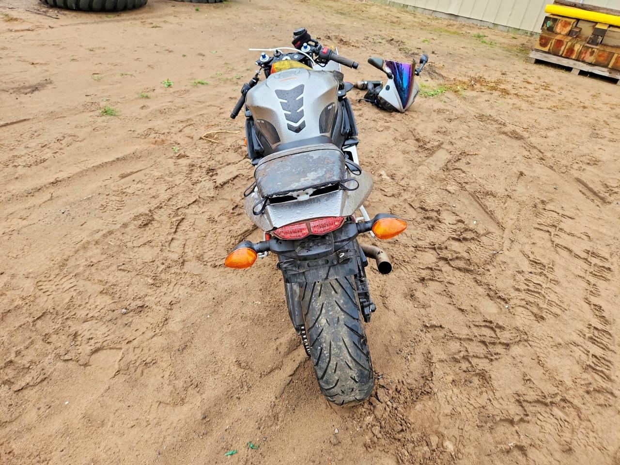 JYARJ06E03A001814 · 2003 YAMAHA YZFR6 · 4/10