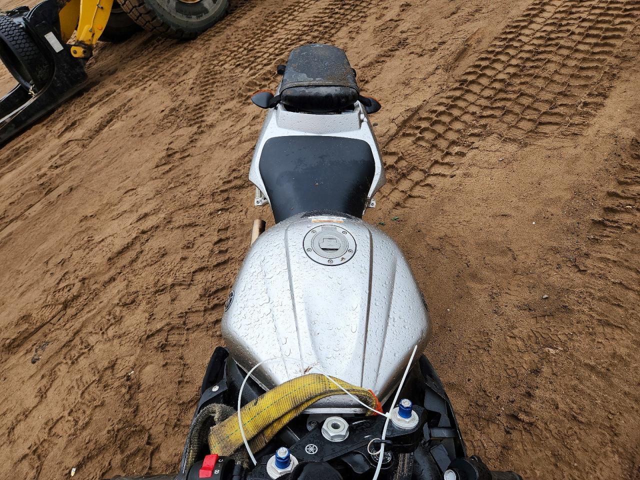JYARJ06E03A001814 · 2003 YAMAHA YZFR6 · 5/10