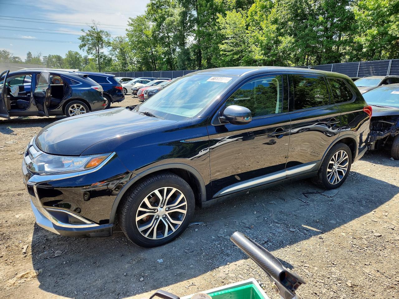 JA4AD2A31HZ039355 · 2017 MITSUBISHI OUTLANDER