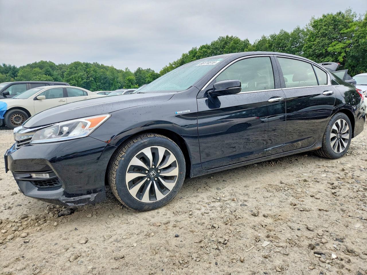 JHMCR6F56HC003857 · 2017 HONDA ACCORD