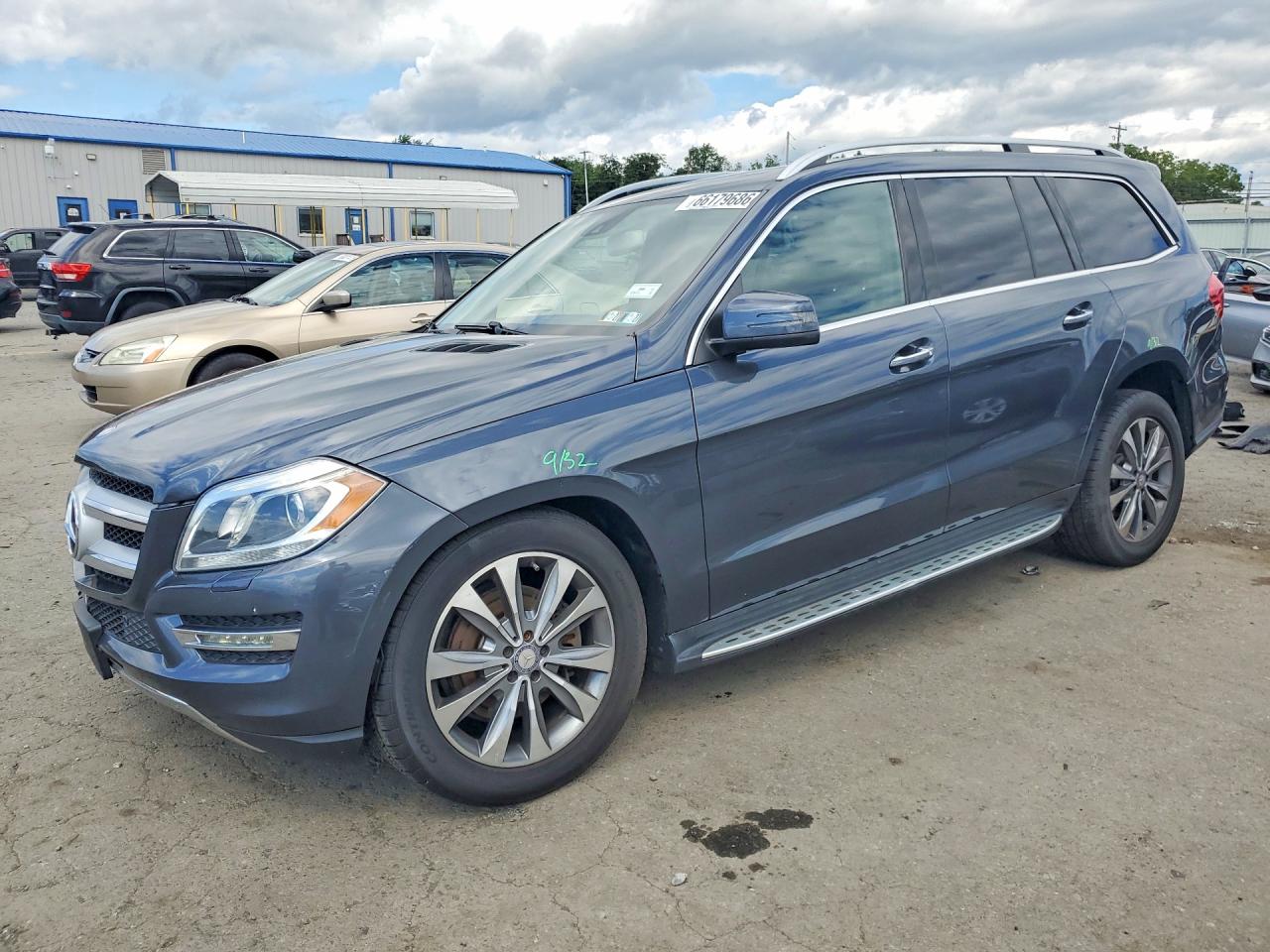 4JGDF6EE7FA517348 · 2015 MERCEDES-BENZ GL