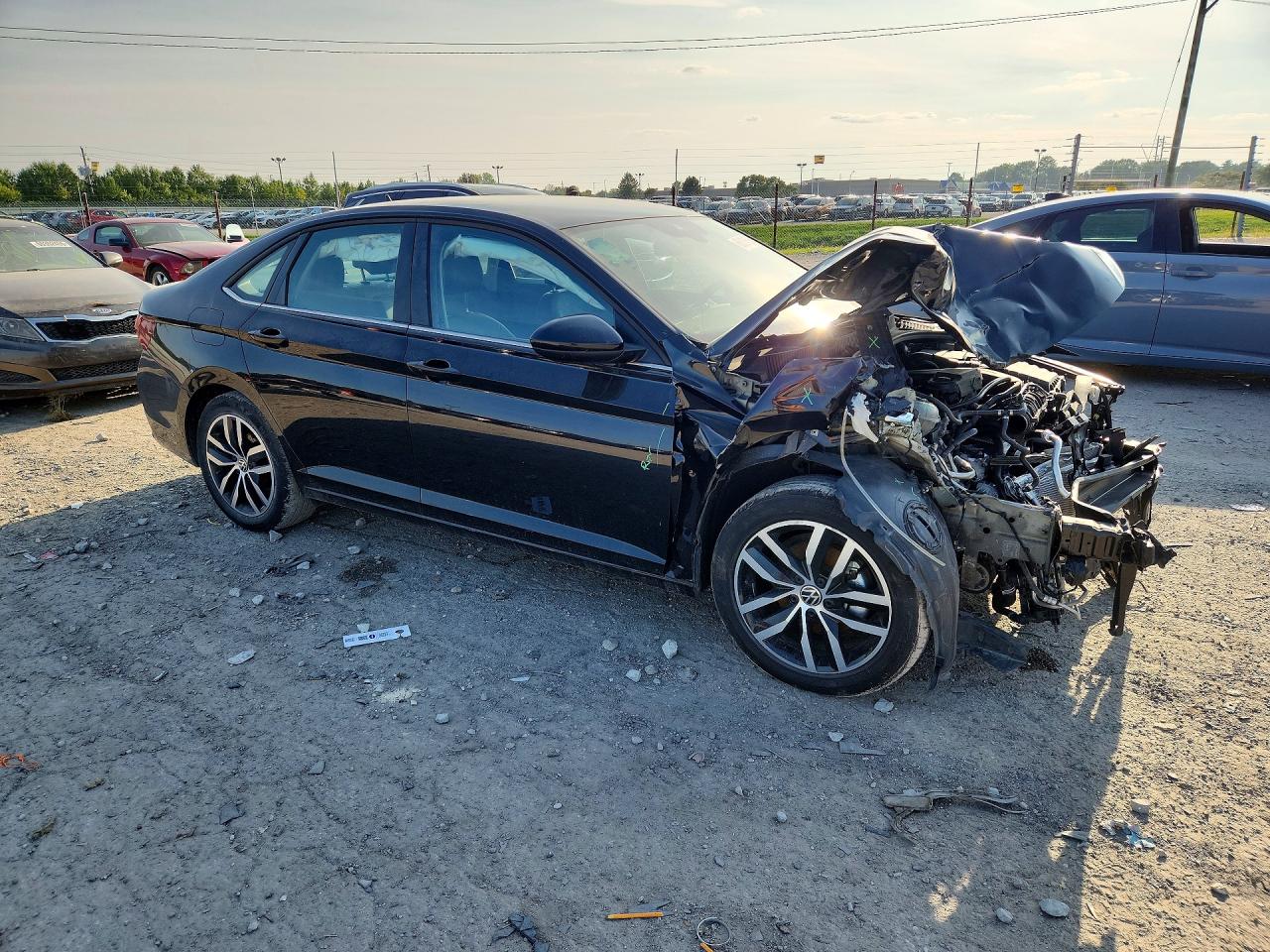 3VWEX7BU5SM025550 · 2025 VOLKSWAGEN JETTA · 4/13