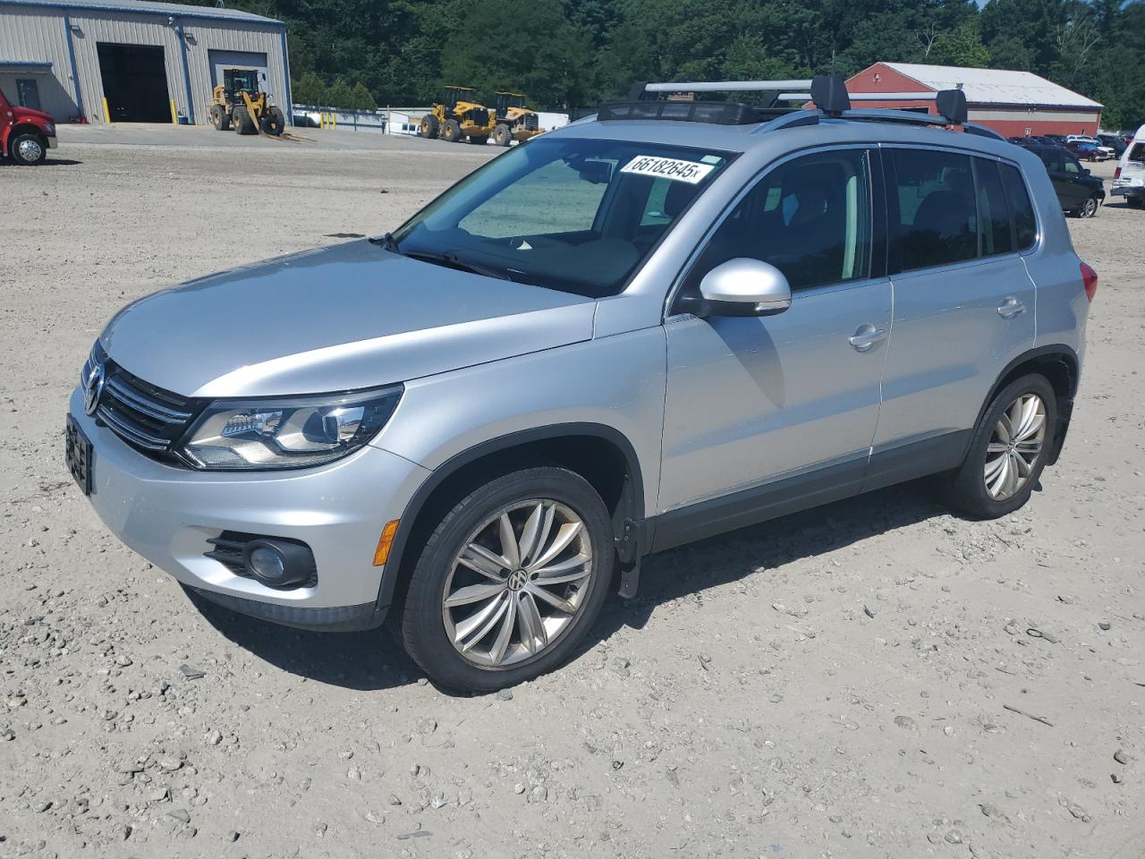 WVGBV7AX2GW520573 · 2016 VOLKSWAGEN TIGUAN